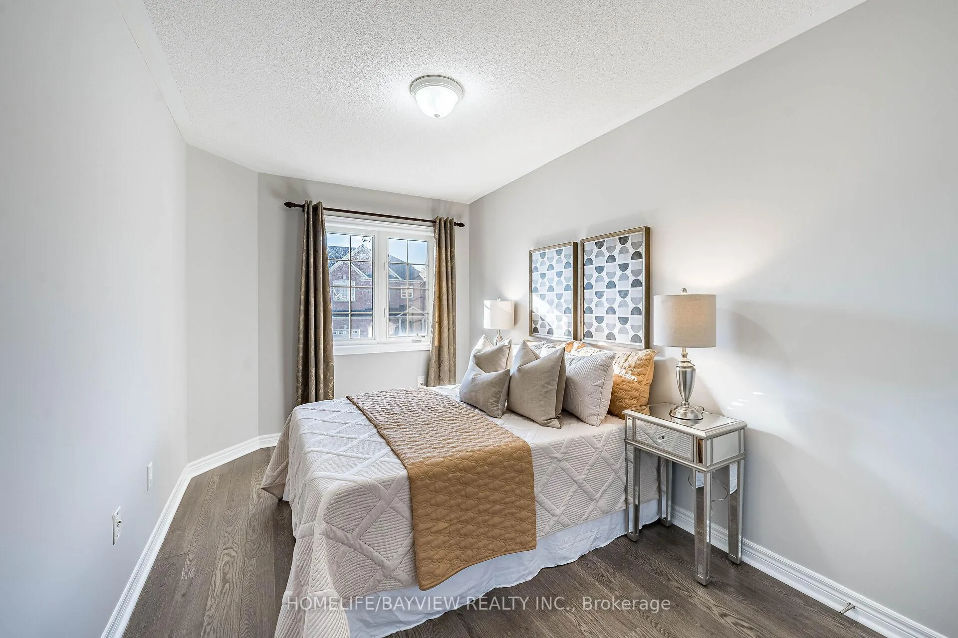 Photo 35 of 61 Four Seasons Crescent, Newmarket, Woodland Hill — HOMEH