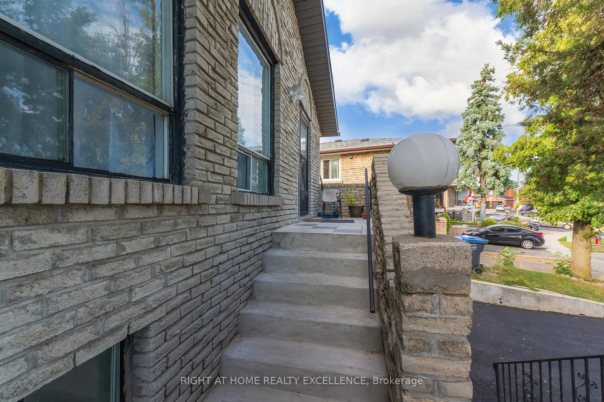 Photo 4 of 153 Bruce Beer Drive, Brampton, Madoc — HOMEH
