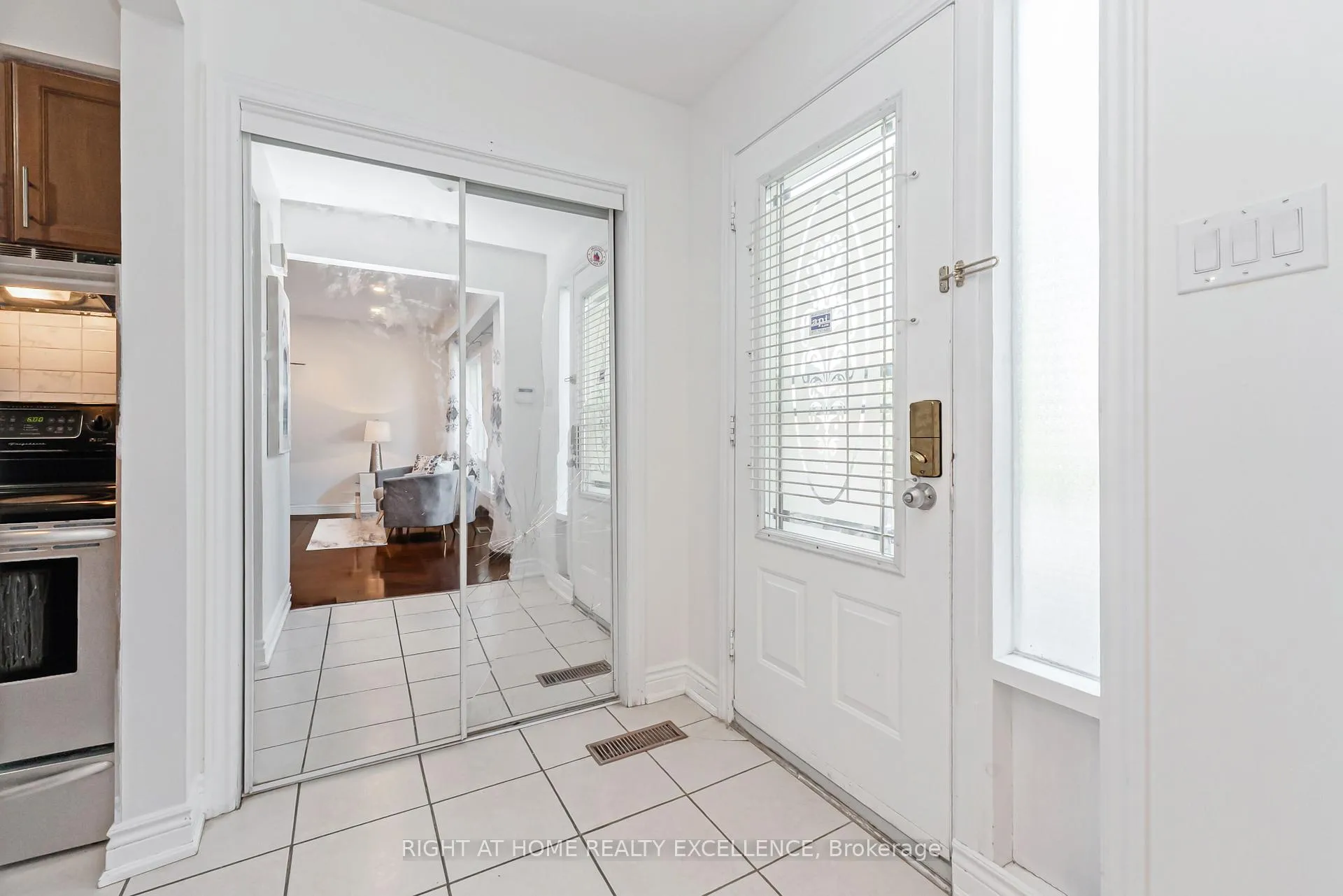 Photo 6 of 153 Bruce Beer Drive, Brampton, Madoc — HOMEH