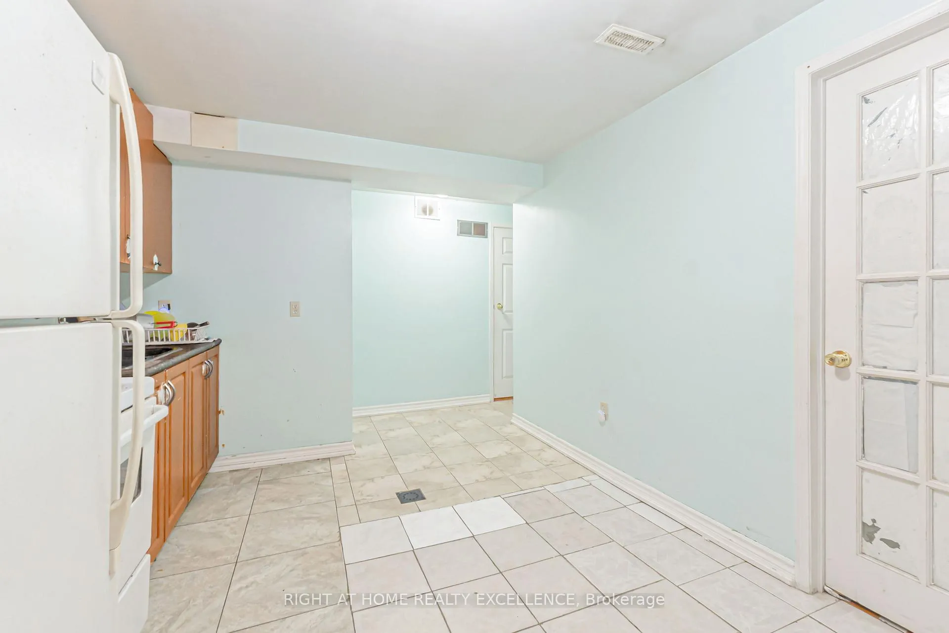 Photo 35 of 153 Bruce Beer Drive, Brampton, Madoc — HOMEH
