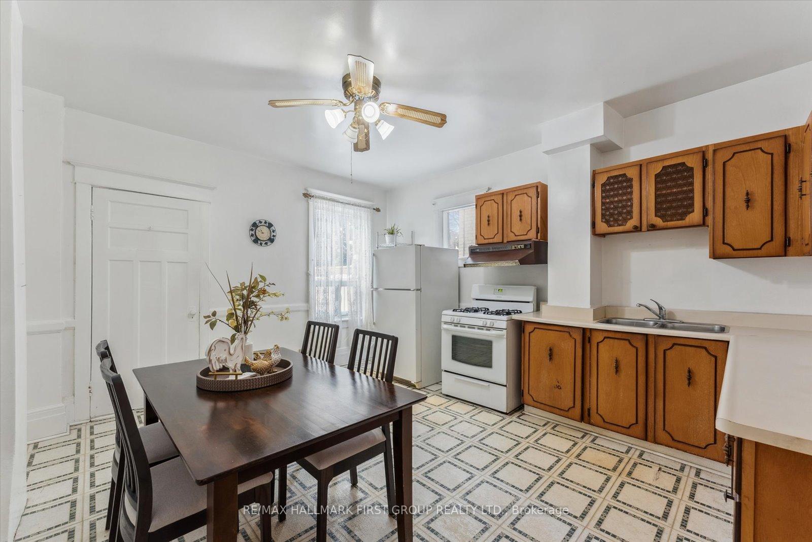 Photo 9 of 176 Langley Avenue, Toronto, North Riverdale — HOMEH
