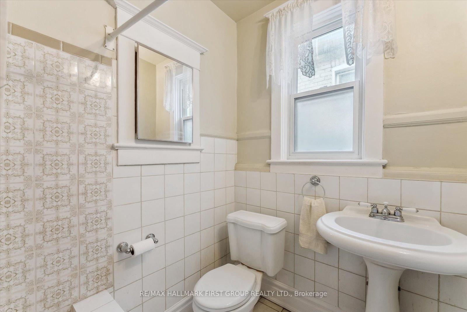 Photo 17 of 176 Langley Avenue, Toronto, North Riverdale — HOMEH
