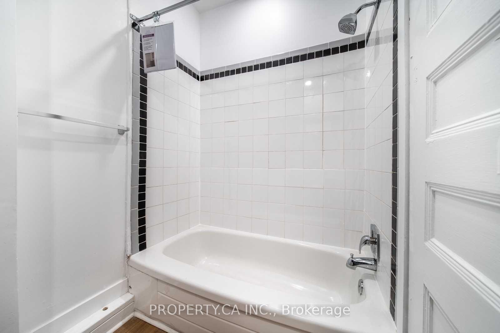 Photo 12 of Unit 4, 193 Augusta Avenue, Toronto, Kensington-Chinatown — HOMEH