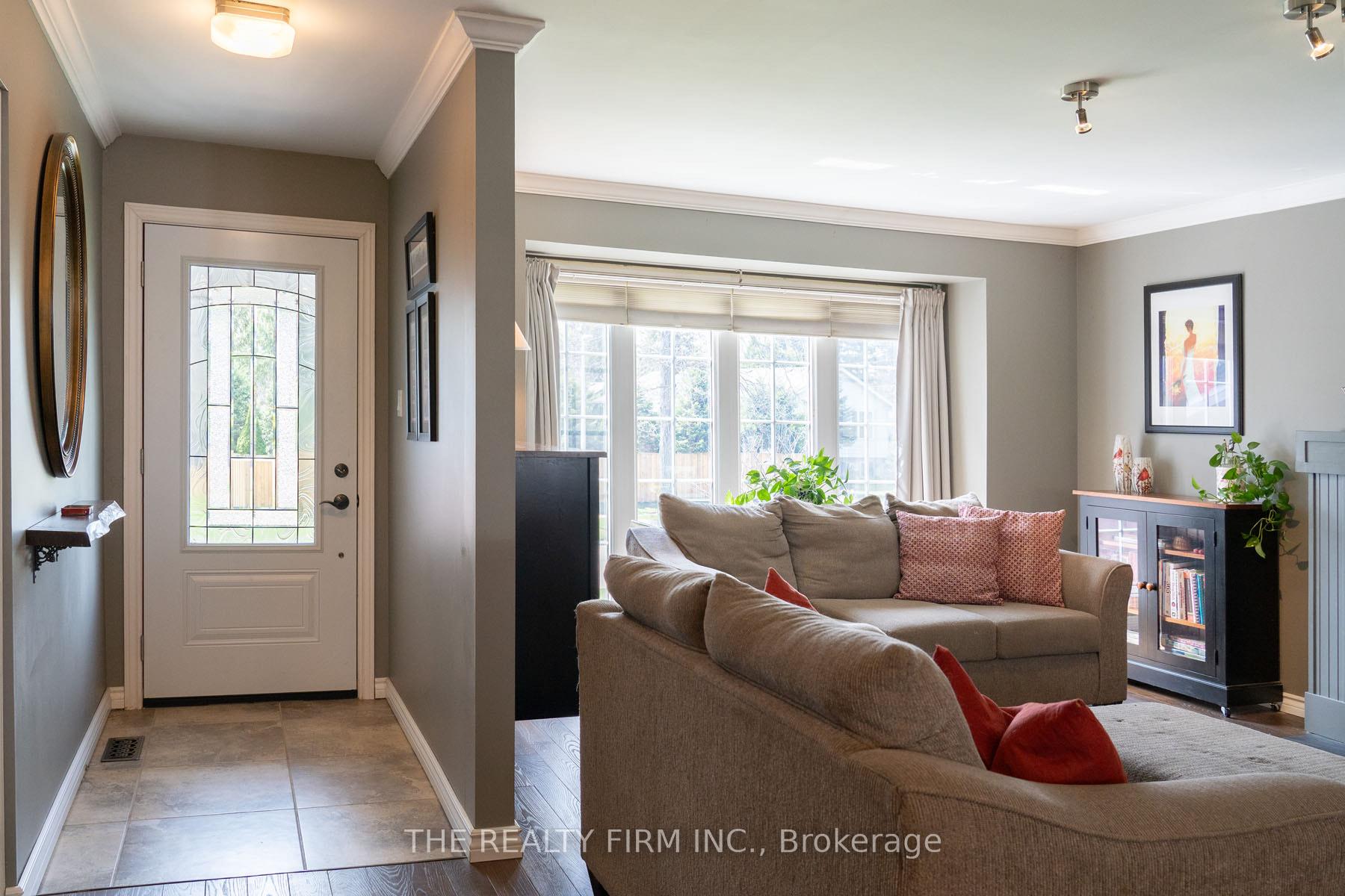 Photo 3 of 2340 Bentim Road, Strathroy-Caradoc, Mount Brydges — HOMEH