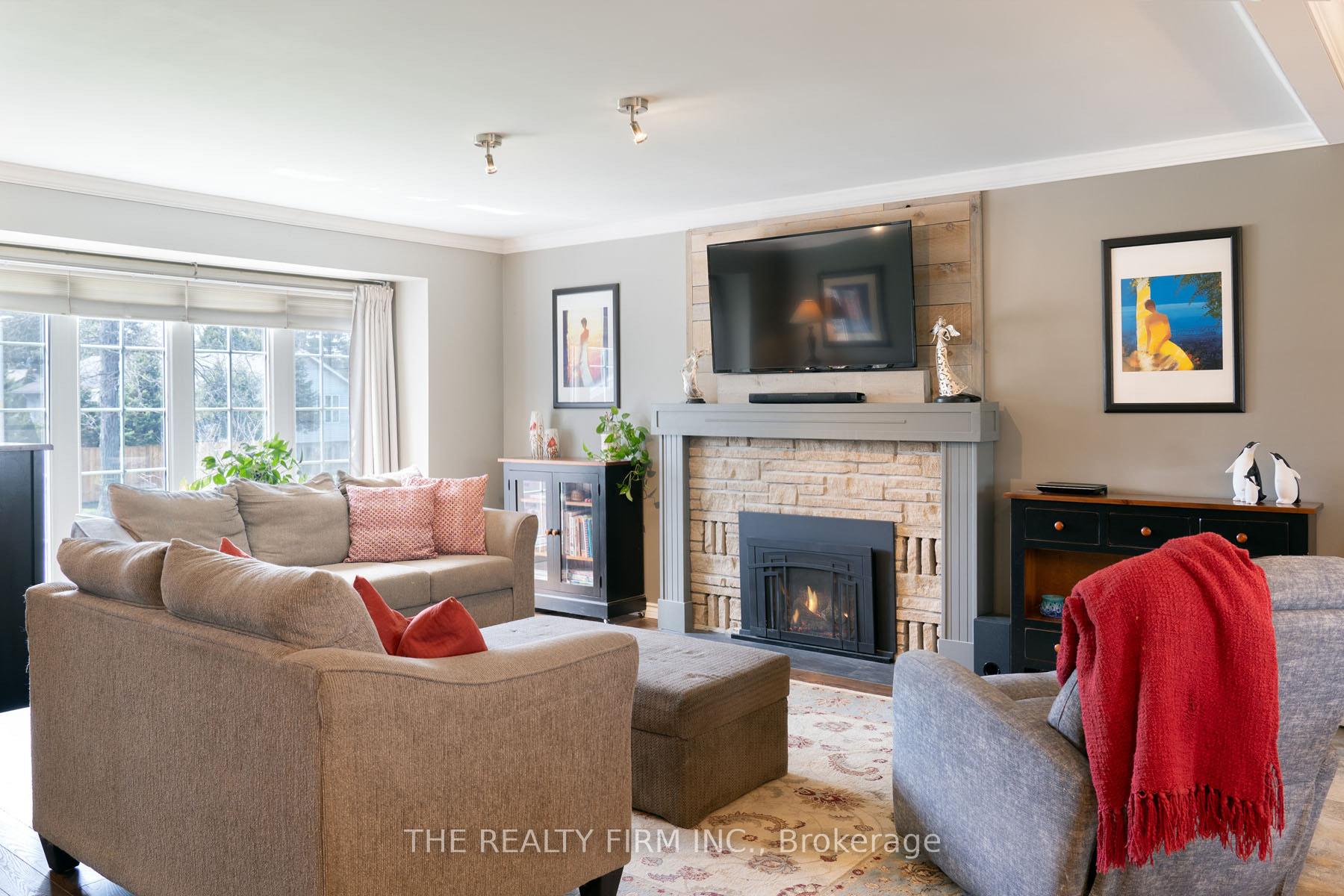 Photo 5 of 2340 Bentim Road, Strathroy-Caradoc, Mount Brydges — HOMEH