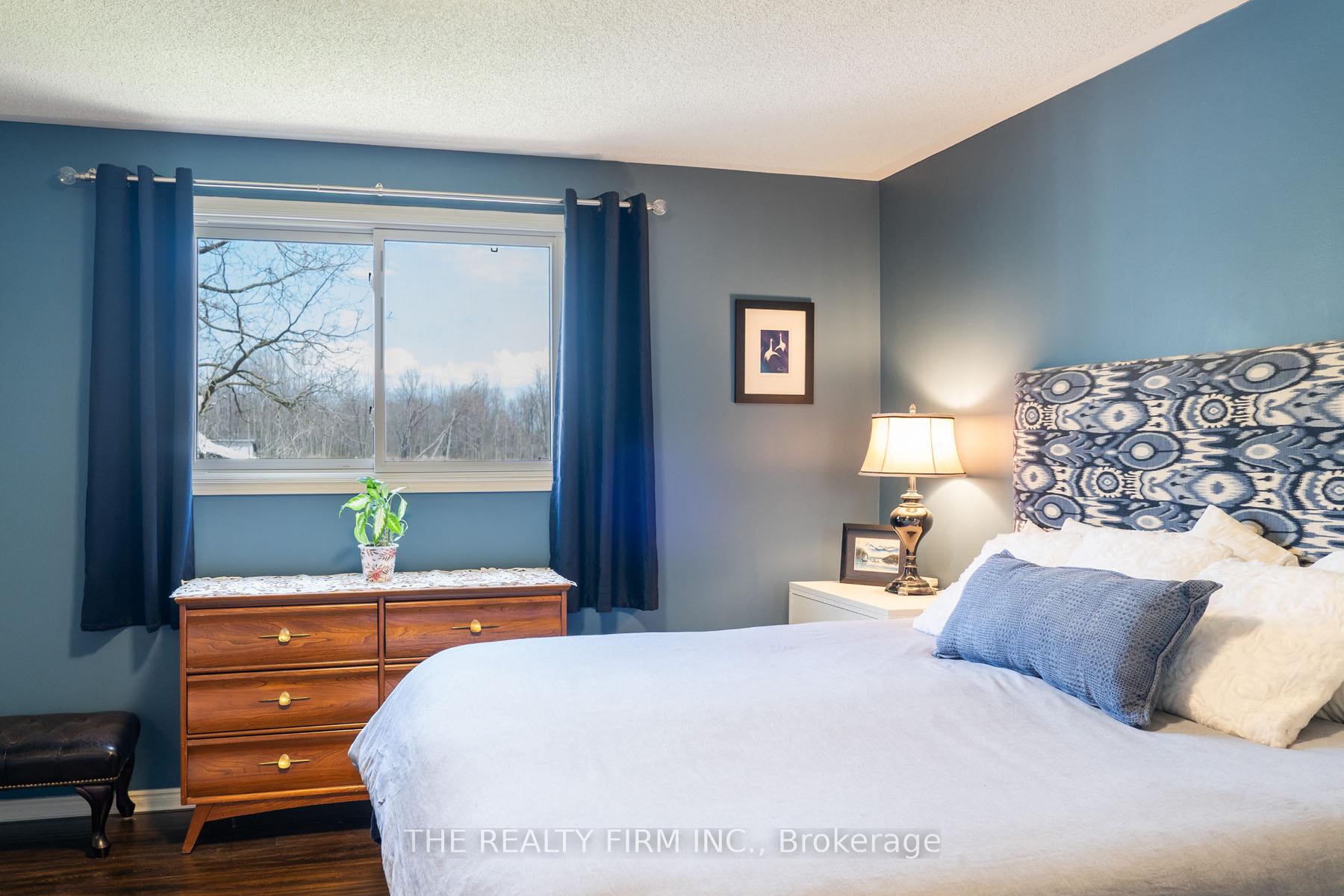 Photo 10 of 2340 Bentim Road, Strathroy-Caradoc, Mount Brydges — HOMEH