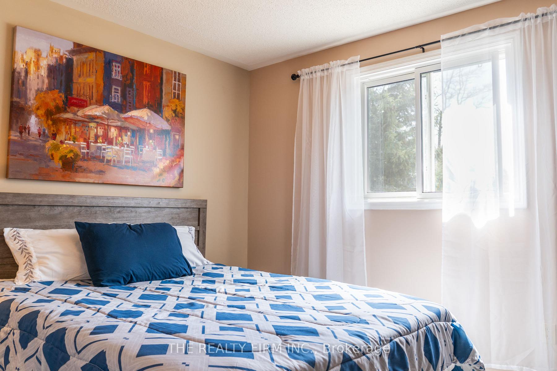 Photo 15 of 2340 Bentim Road, Strathroy-Caradoc, Mount Brydges — HOMEH
