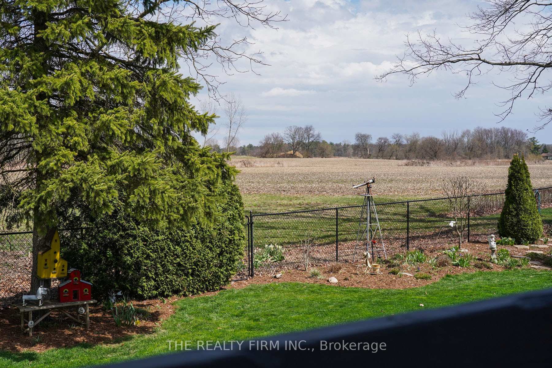Photo 31 of 2340 Bentim Road, Strathroy-Caradoc, Mount Brydges — HOMEH