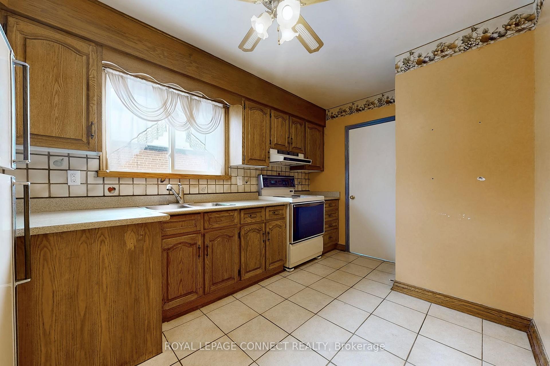 Photo 11 of 49 Blaisdale Road, Scarborough, Dorset Park — HOMEH