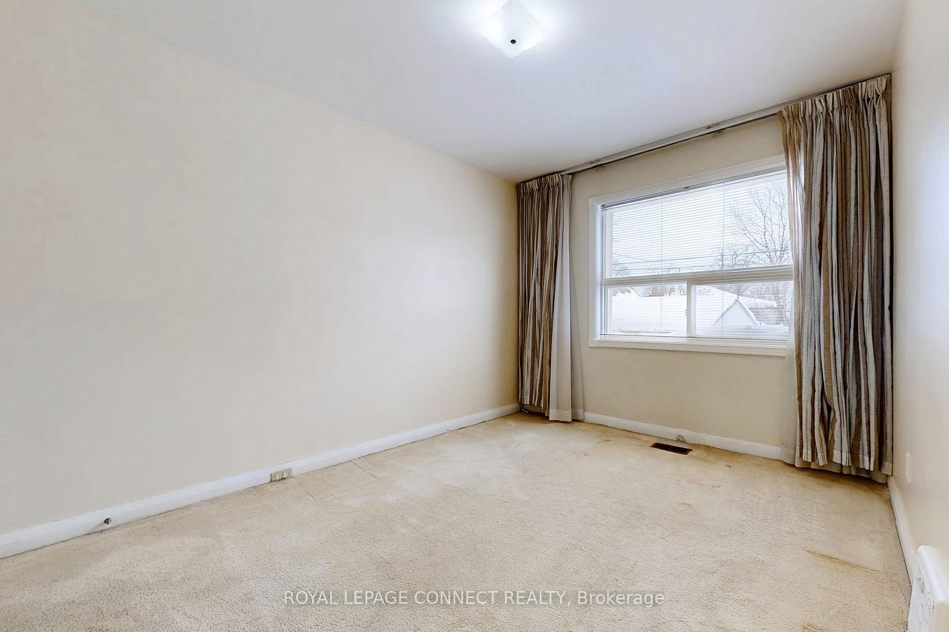 Photo 18 of 49 Blaisdale Road, Scarborough, Dorset Park — HOMEH