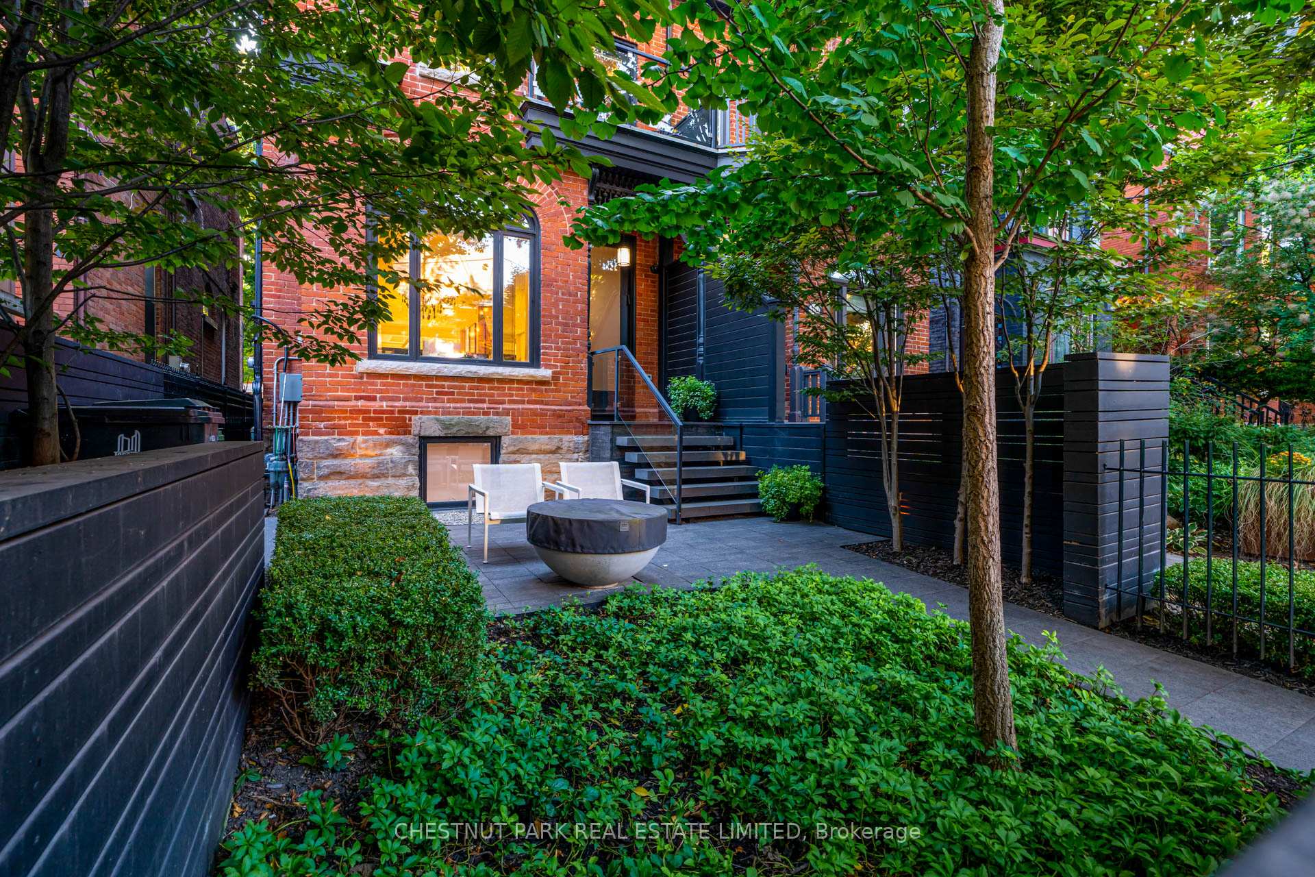 Photo 3 of 368 Markham Street, Toronto, Palmerston-Little Italy — HOMEH