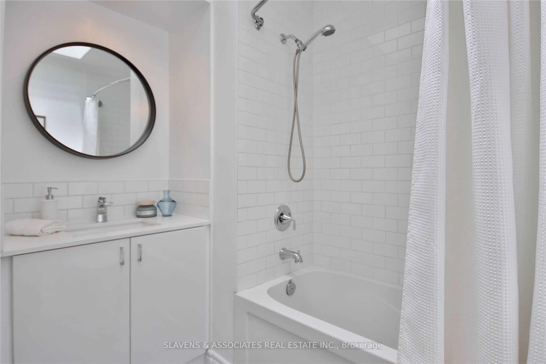 Photo 22 of 21 Dearbourne Avenue, Toronto, North Riverdale — HOMEH