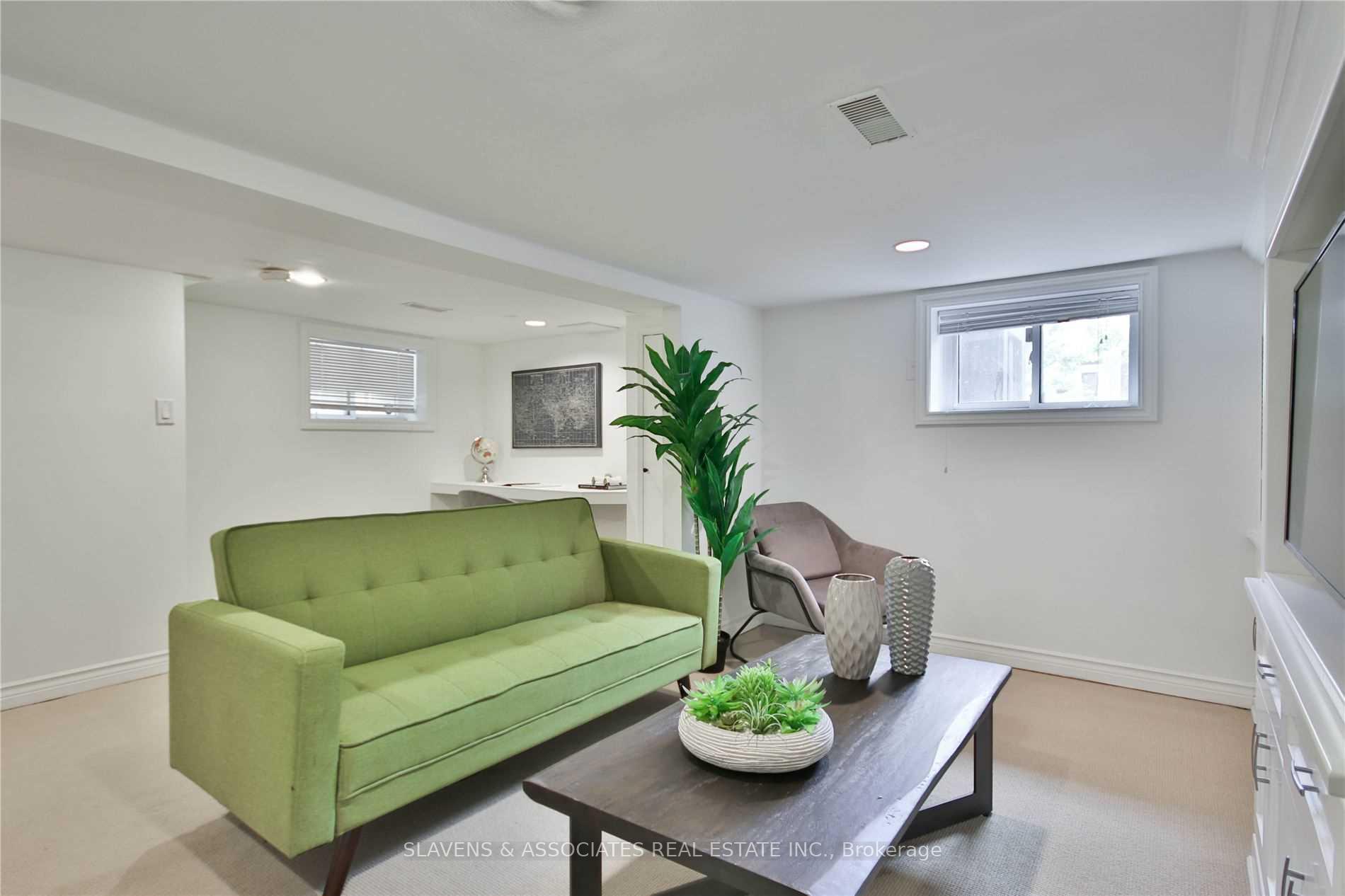 Photo 26 of 21 Dearbourne Avenue, Toronto, North Riverdale — HOMEH