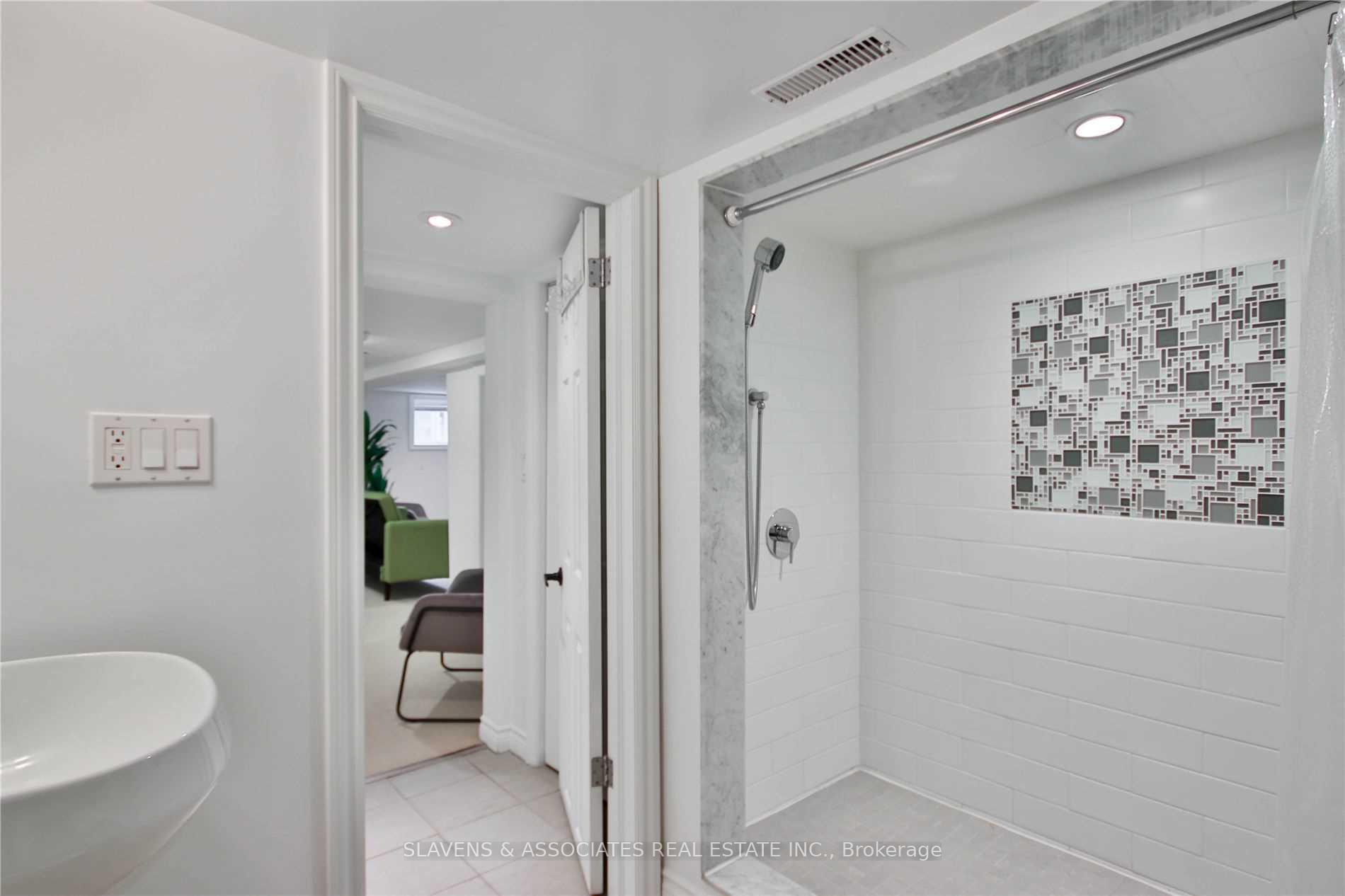 Photo 27 of 21 Dearbourne Avenue, Toronto, North Riverdale — HOMEH