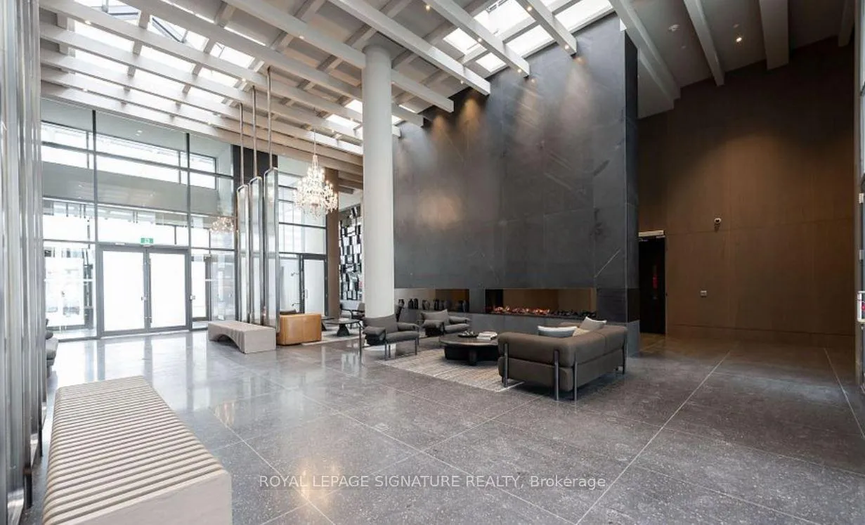 Photo 9 of Unit 4710, 8 Interchange Way, Vaughan, Vaughan Corporate Centre — HOMEH