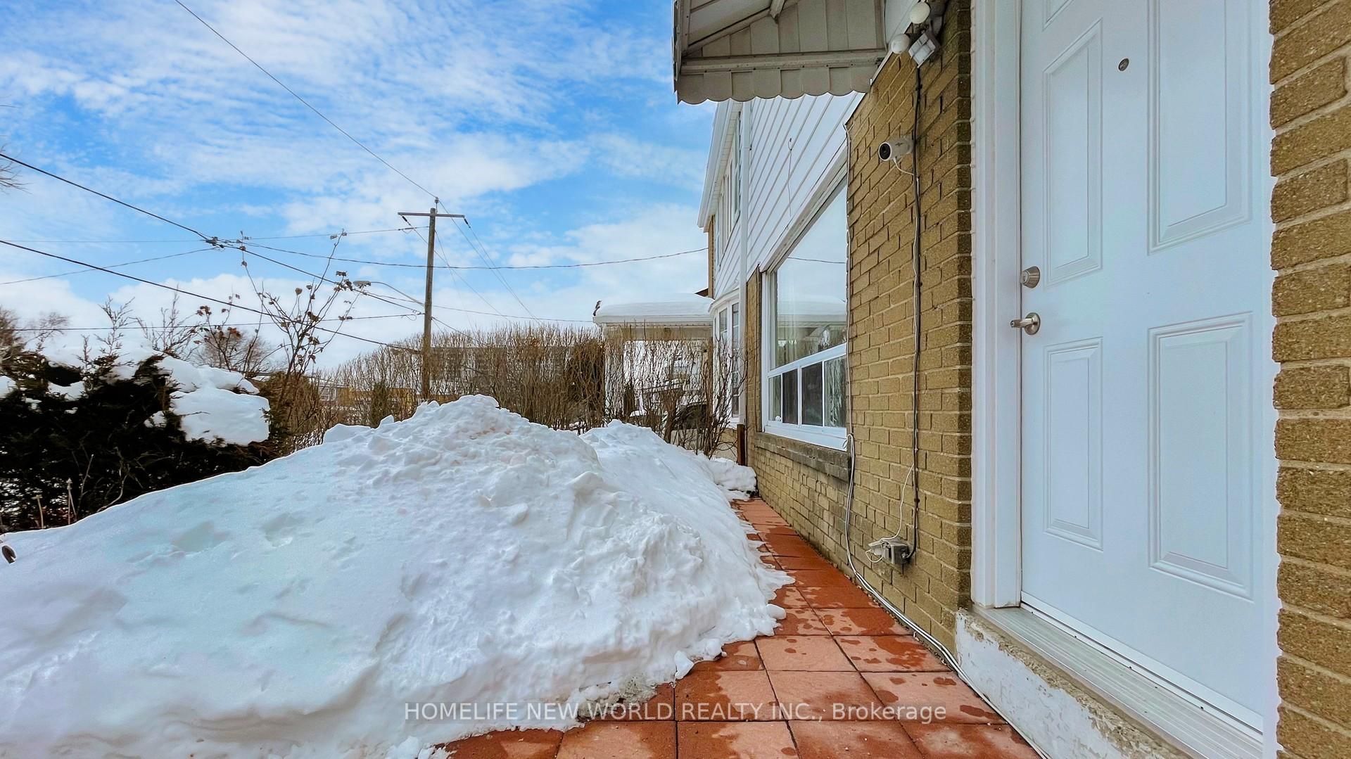 Photo 4 of 44 Kenmark Boulevard, Scarborough, Kennedy Park — HOMEH