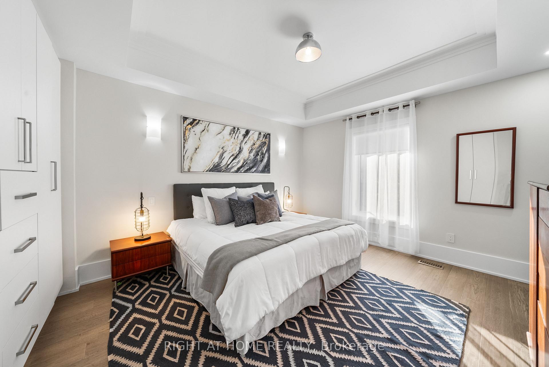 Photo 13 of 164 argyle Street, Toronto, Little Portugal — HOMEH