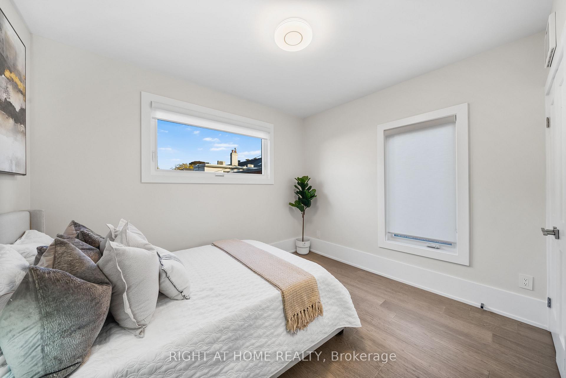 Photo 15 of 164 argyle Street, Toronto, Little Portugal — HOMEH