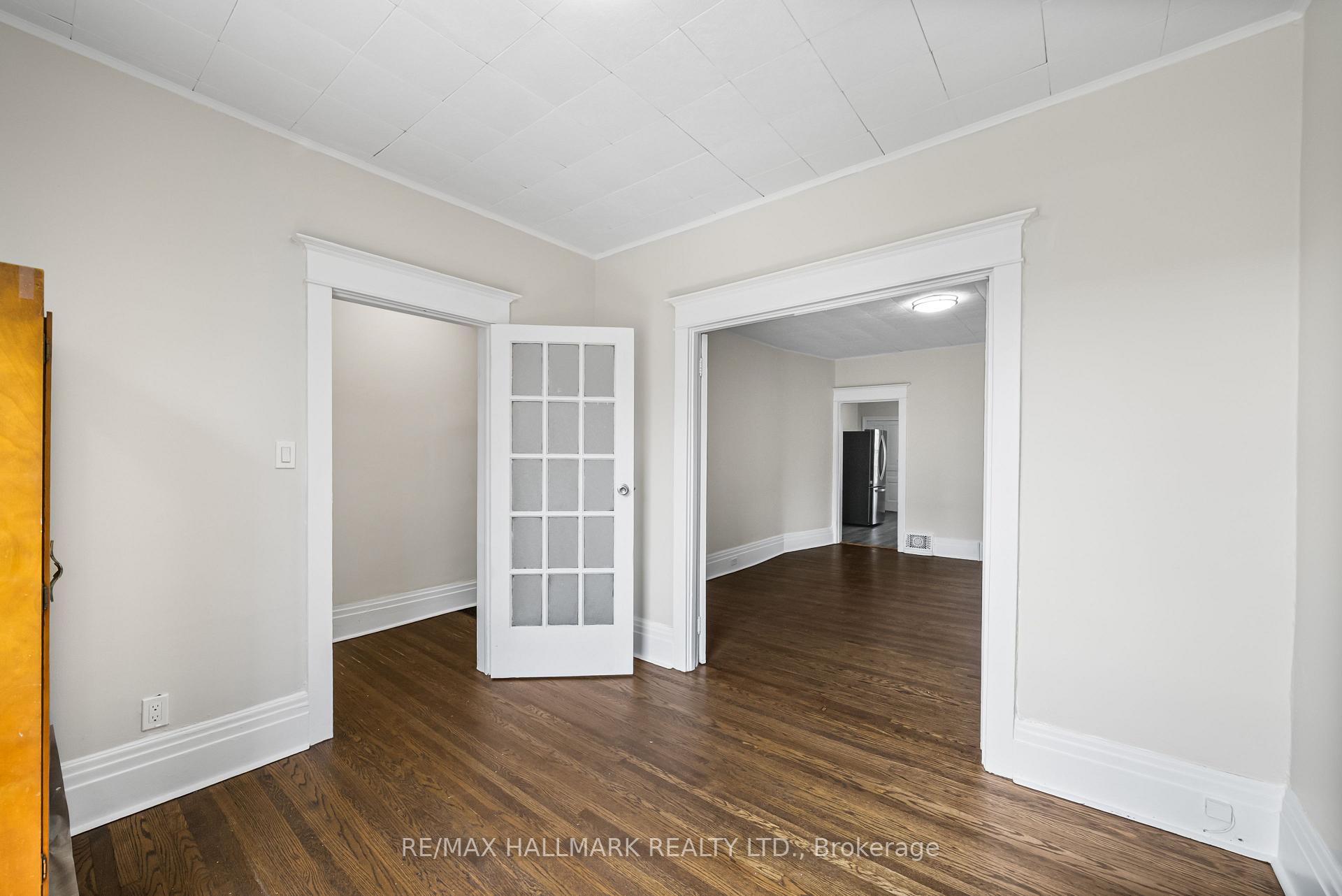 Photo 4 of 84 Lindsey Avenue, Toronto, Dufferin Grove — HOMEH