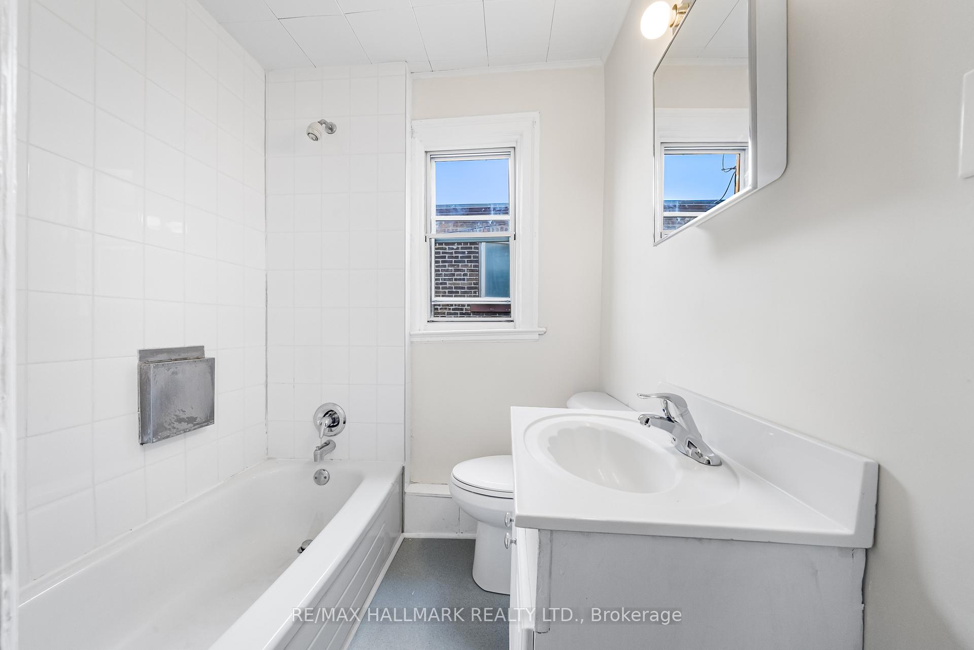Photo 14 of 84 Lindsey Avenue, Toronto, Dufferin Grove — HOMEH
