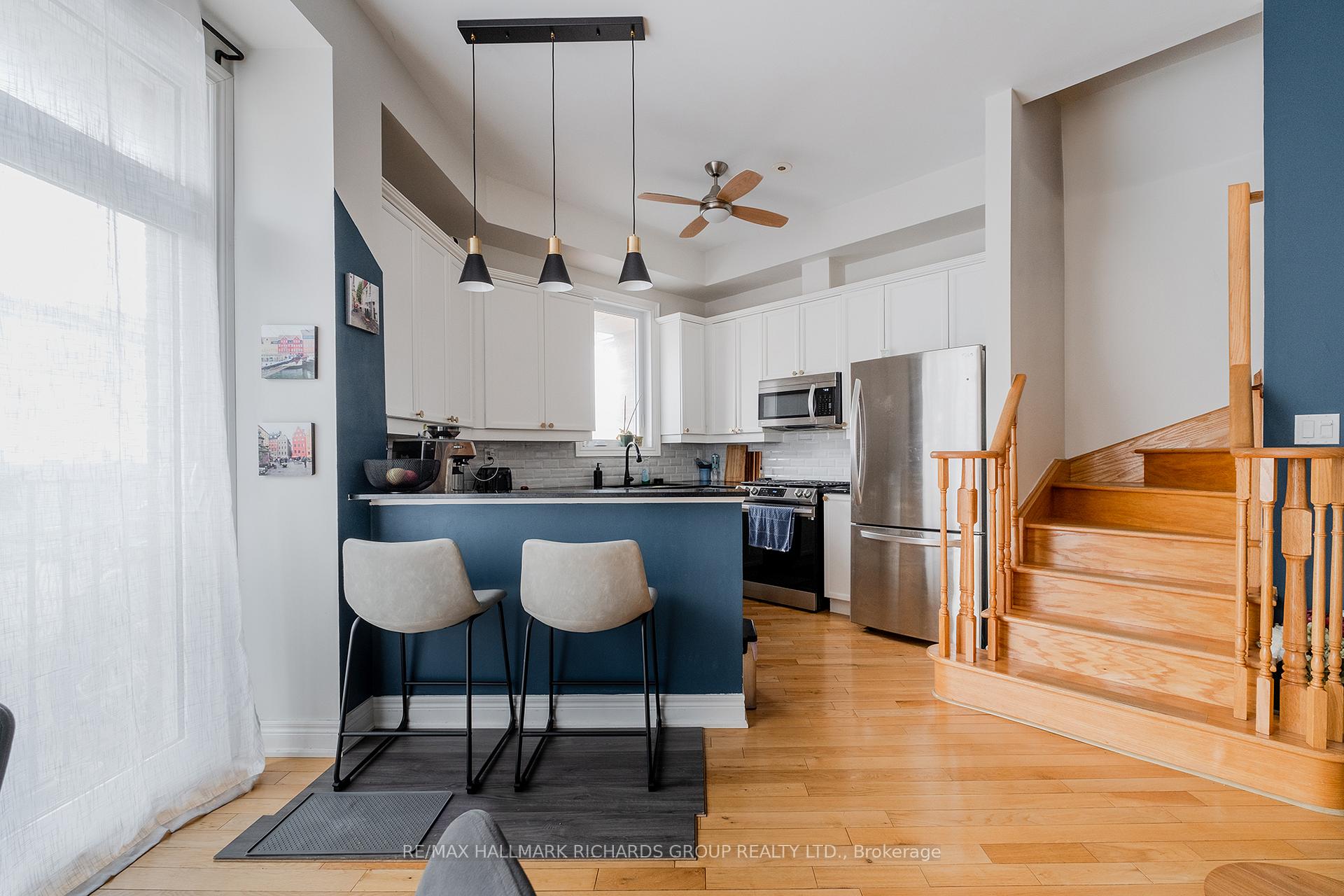 Photo 1 of 30 Fairhead Mews, Toronto, East End-Danforth — HOMEH