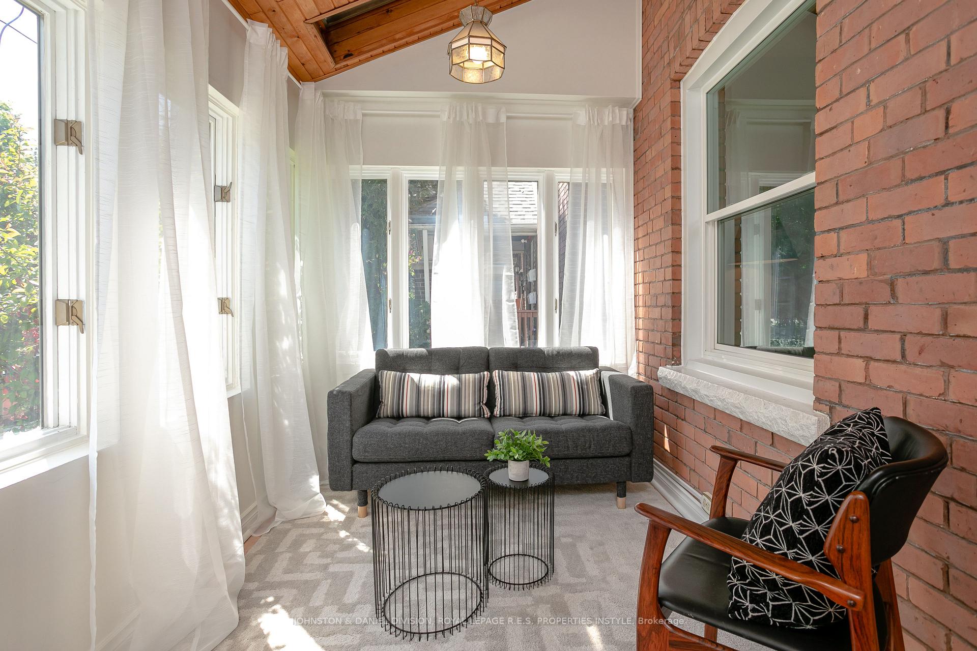 Photo 3 of 96 Barrington Avenue, Toronto, Woodbine-Lumsden — HOMEH