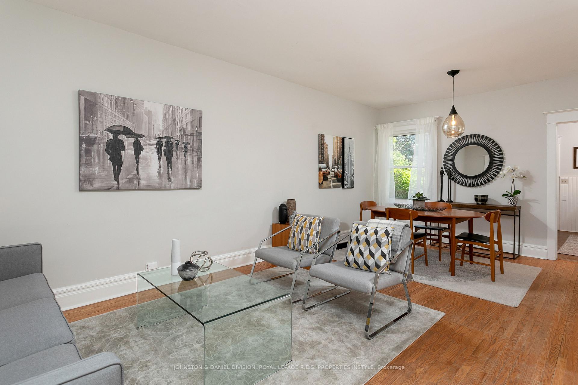 Photo 5 of 96 Barrington Avenue, Toronto, Woodbine-Lumsden — HOMEH