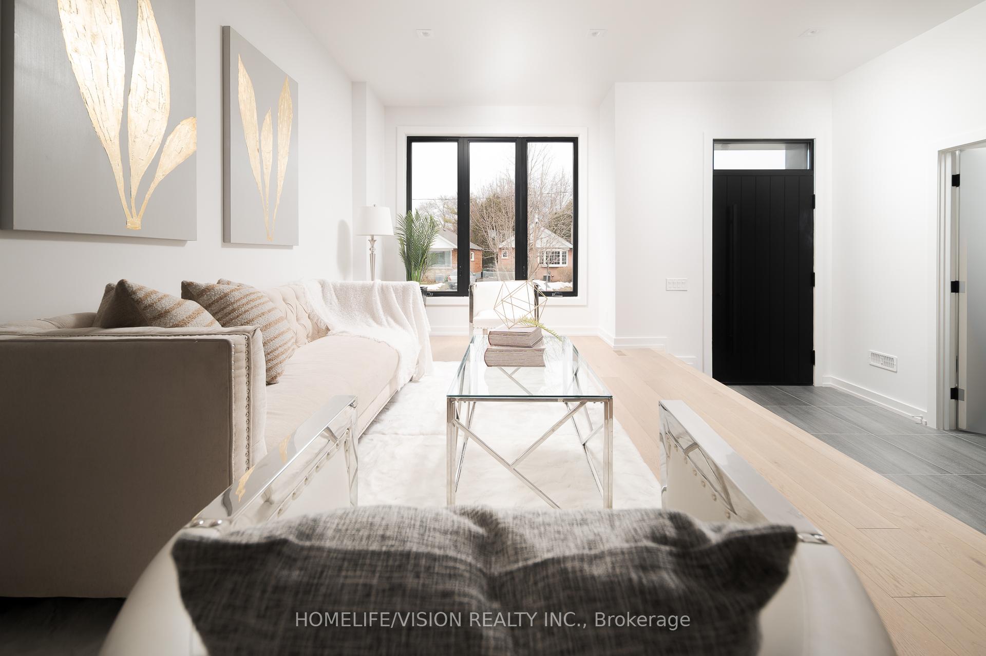 Photo 10 of 44 Doris Drive, Toronto, O'Connor-Parkview — HOMEH