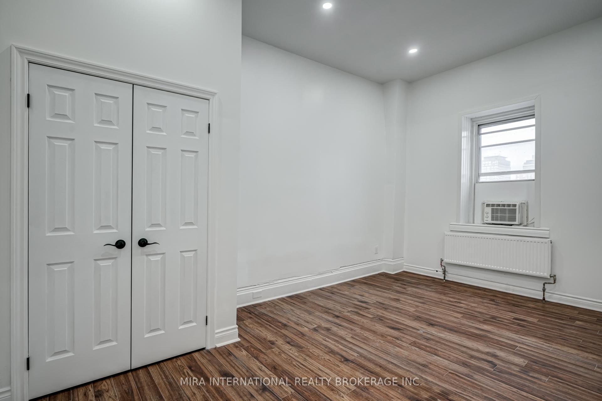 Photo 6 of Unit 302, 180 Sherbourne Street, Toronto, Moss Park — HOMEH