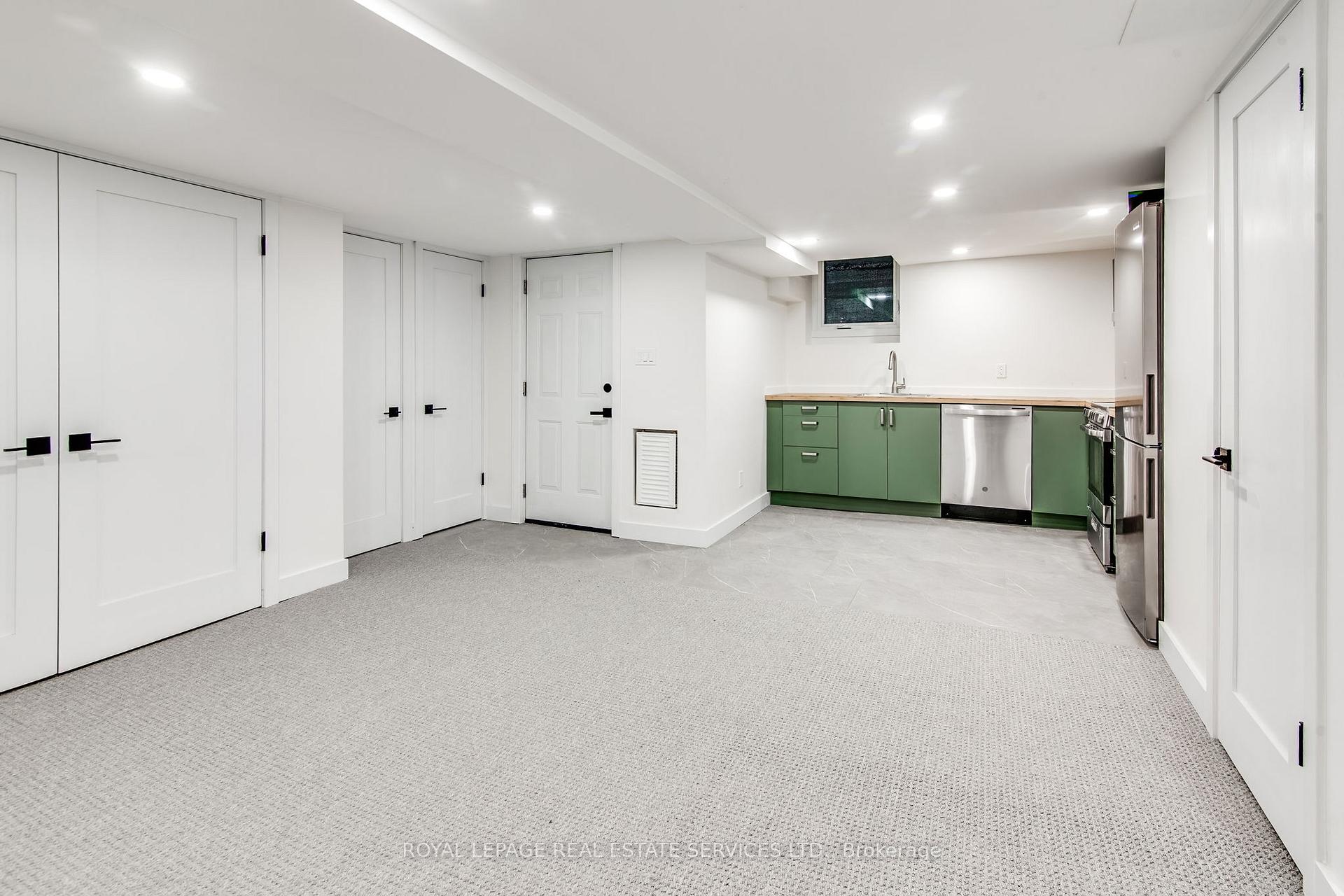 Front of Unit Bsmt, 2780 Yonge Street