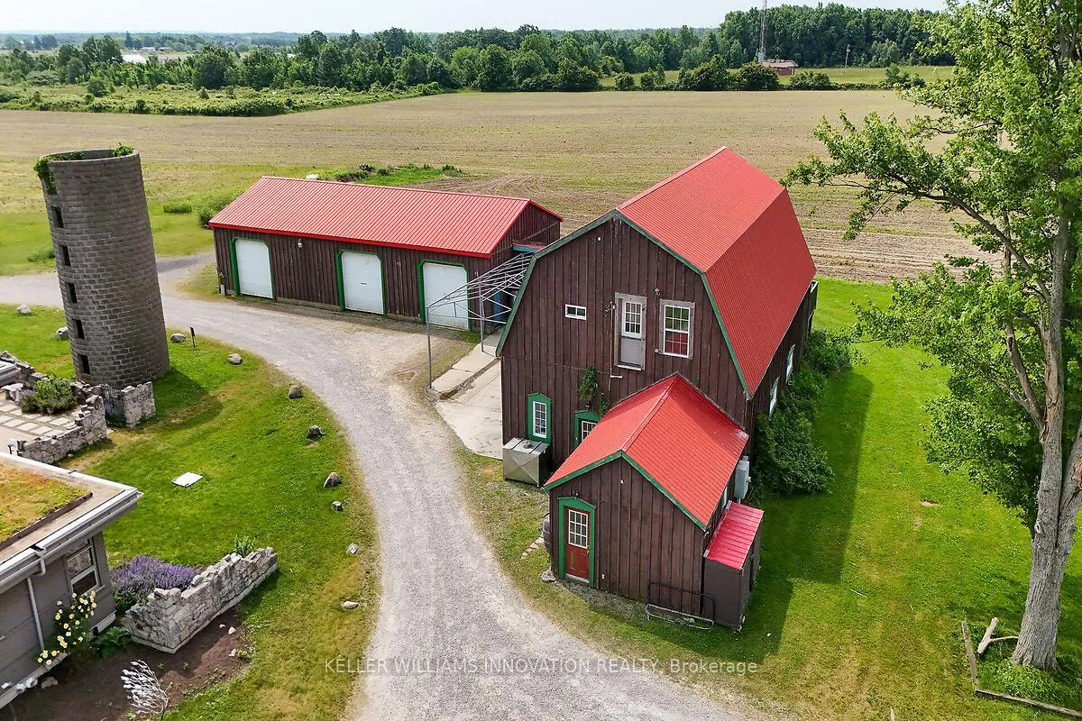Photo 2 of 3749 Walker Road, Lincoln, Beamsville — HOMEH