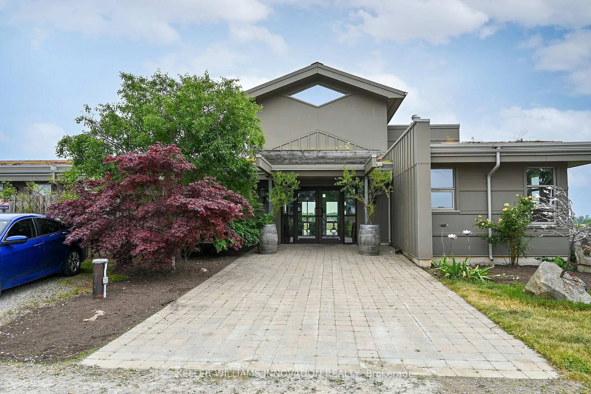 Photo 3 of 3749 Walker Road, Lincoln, Beamsville — HOMEH