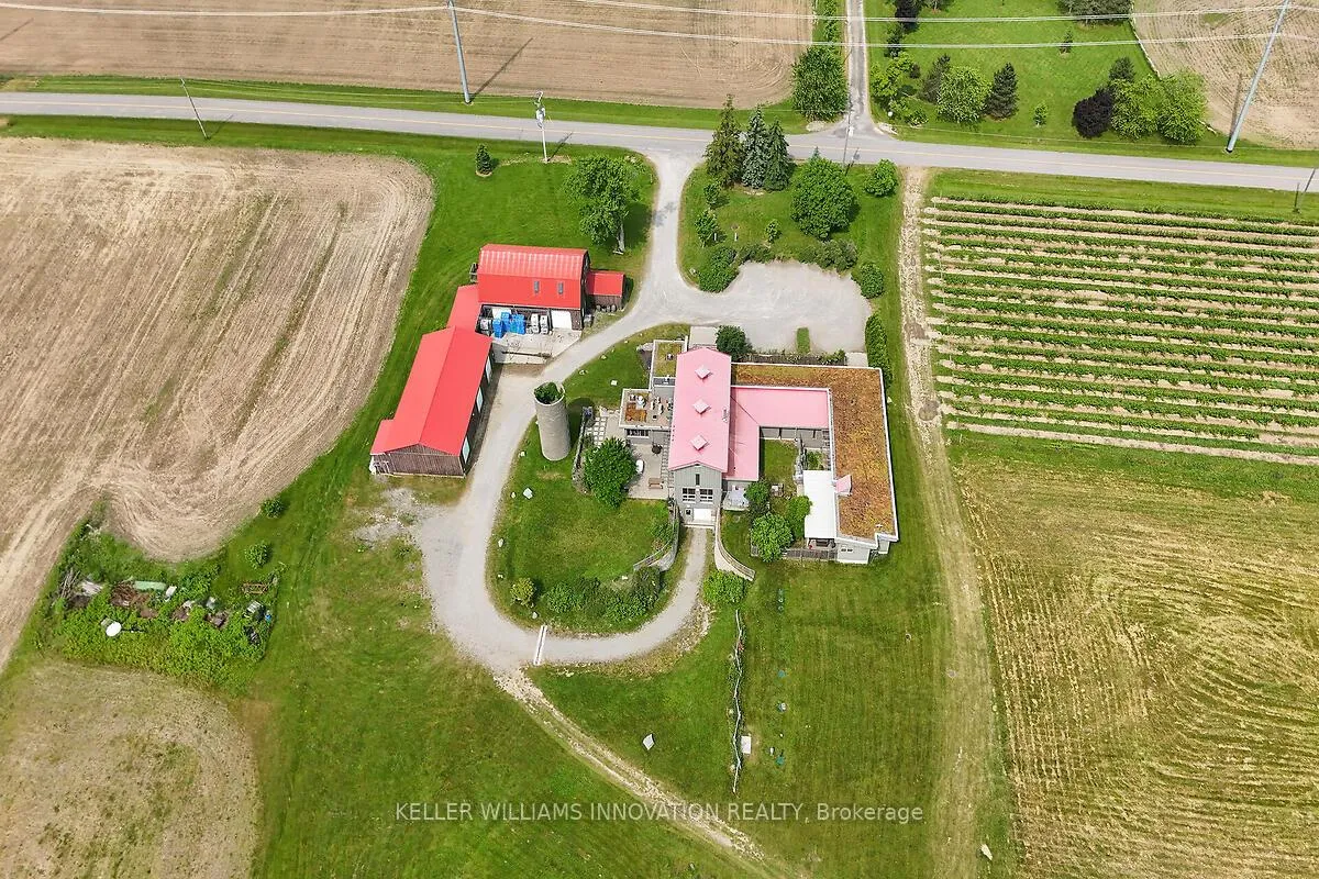 Photo 6 of 3749 Walker Road, Lincoln, Beamsville — HOMEH