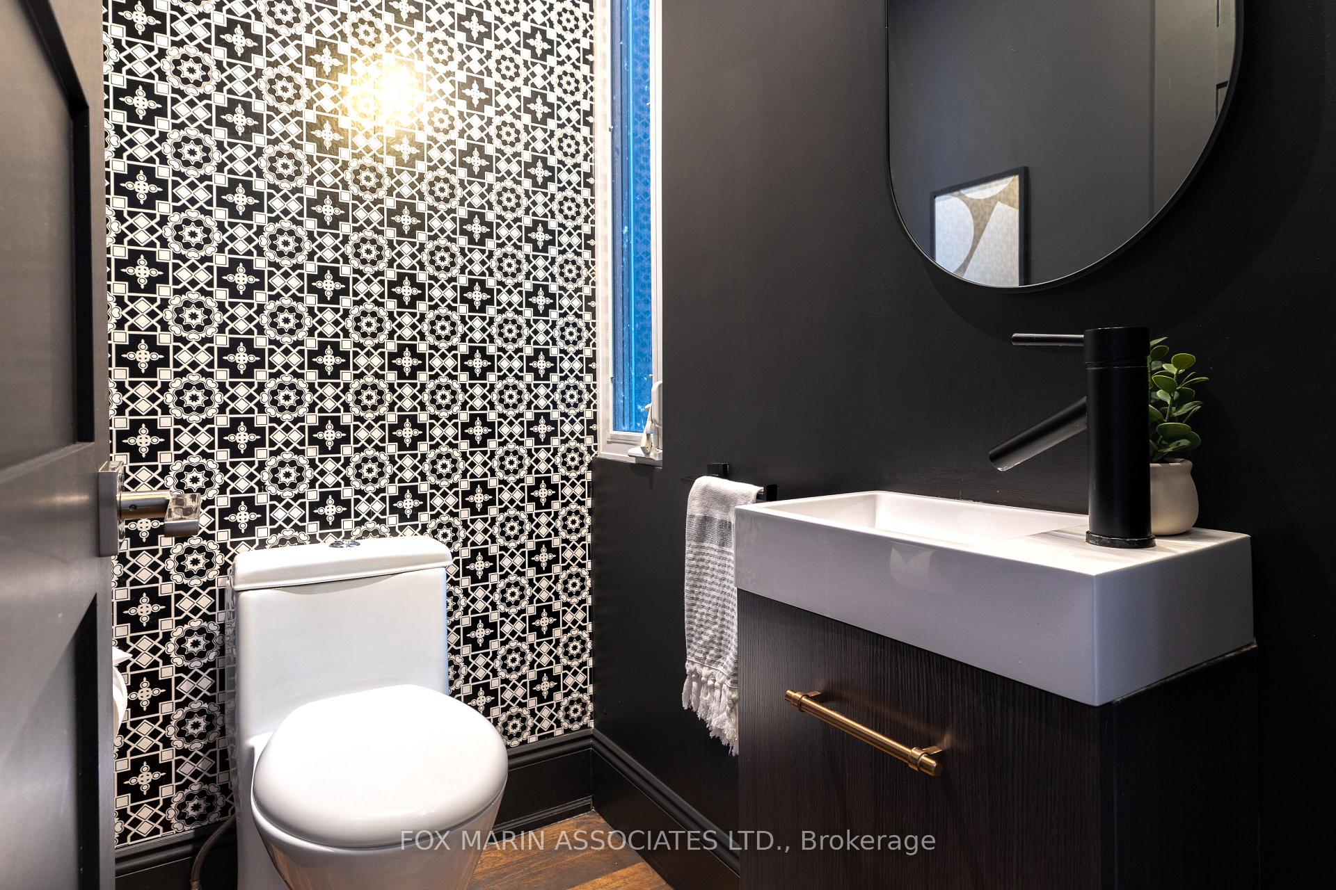 Photo 19 of 32 Lewis Street, Toronto, South Riverdale — HOMEH