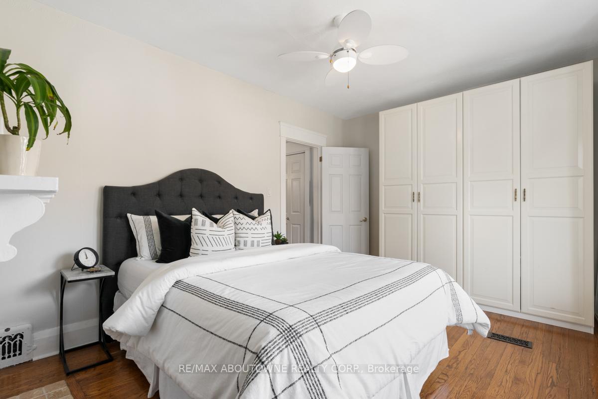 Photo 36 of 250 Lee Avenue, Toronto, The Beaches — HOMEH