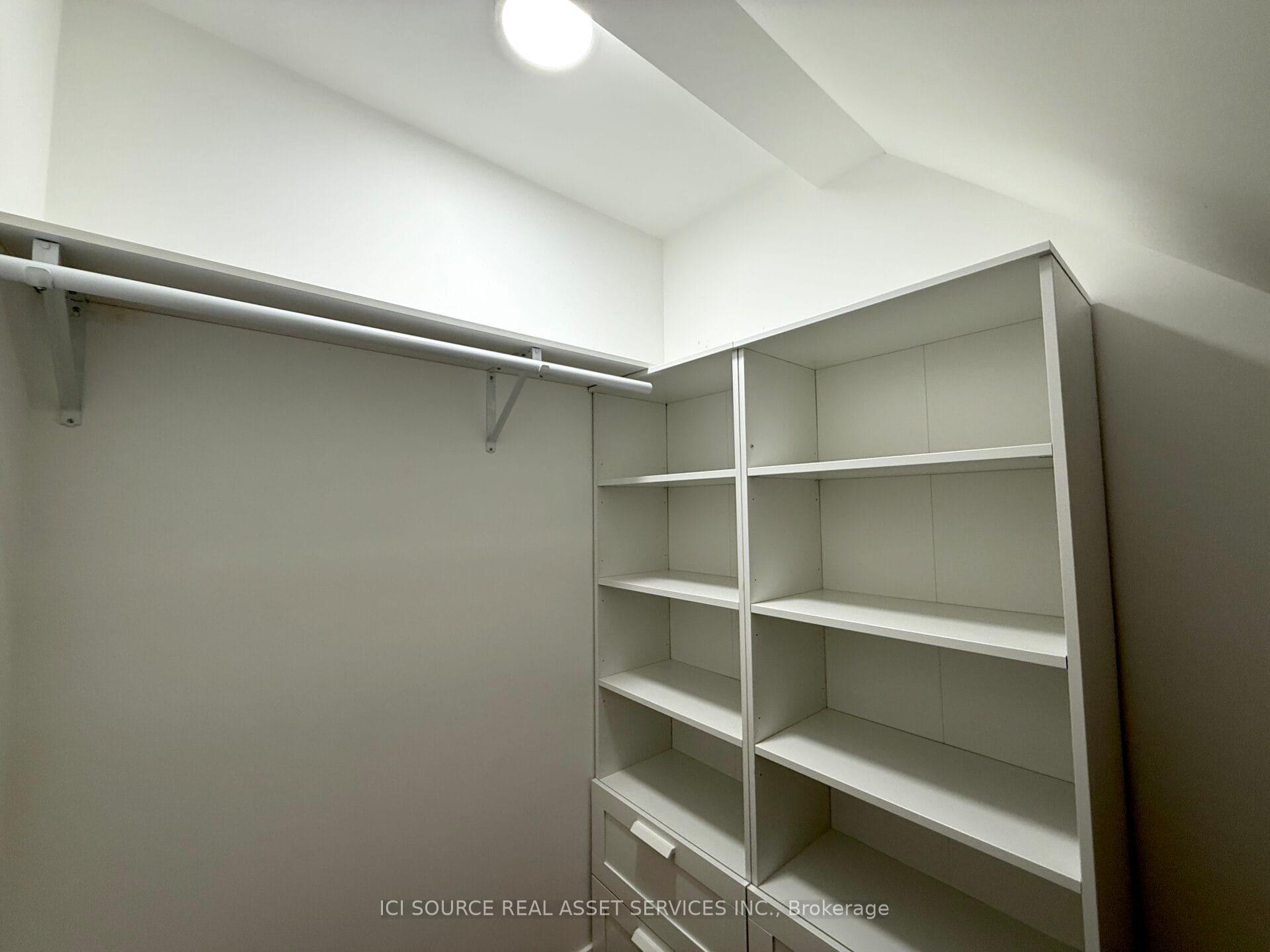 Photo 6 of Unit 4, 146 Brunswick Avenue, Toronto, University — HOMEH