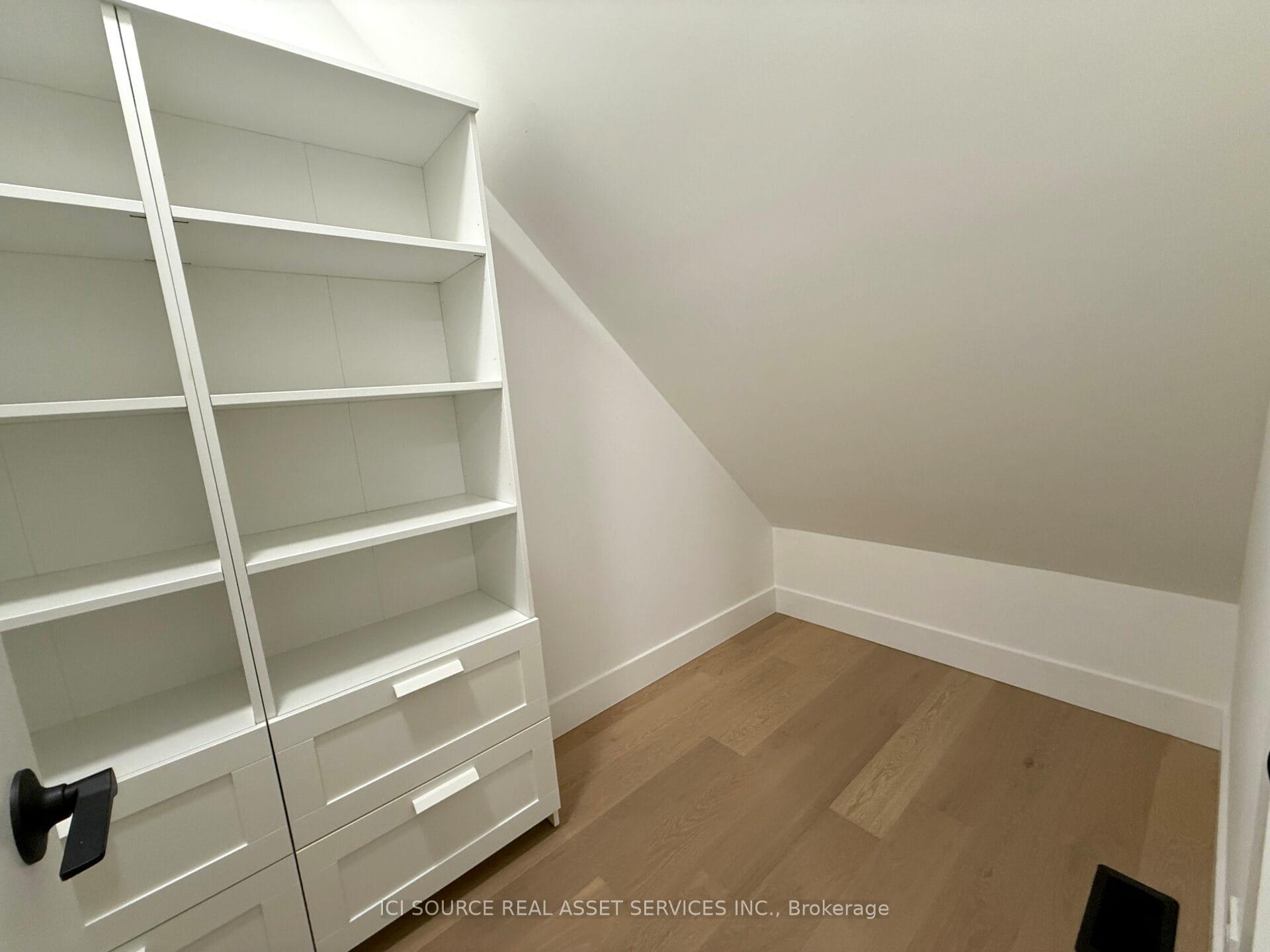 Photo 8 of Unit 4, 146 Brunswick Avenue, Toronto, University — HOMEH