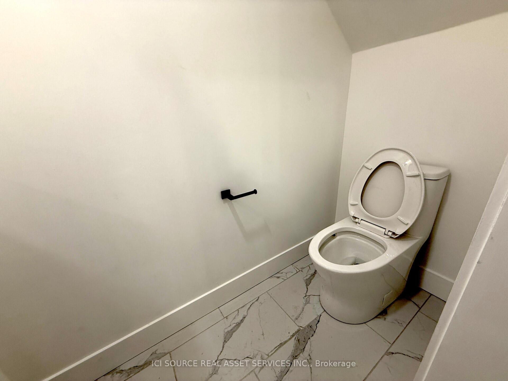 Photo 14 of Unit 4, 146 Brunswick Avenue, Toronto, University — HOMEH