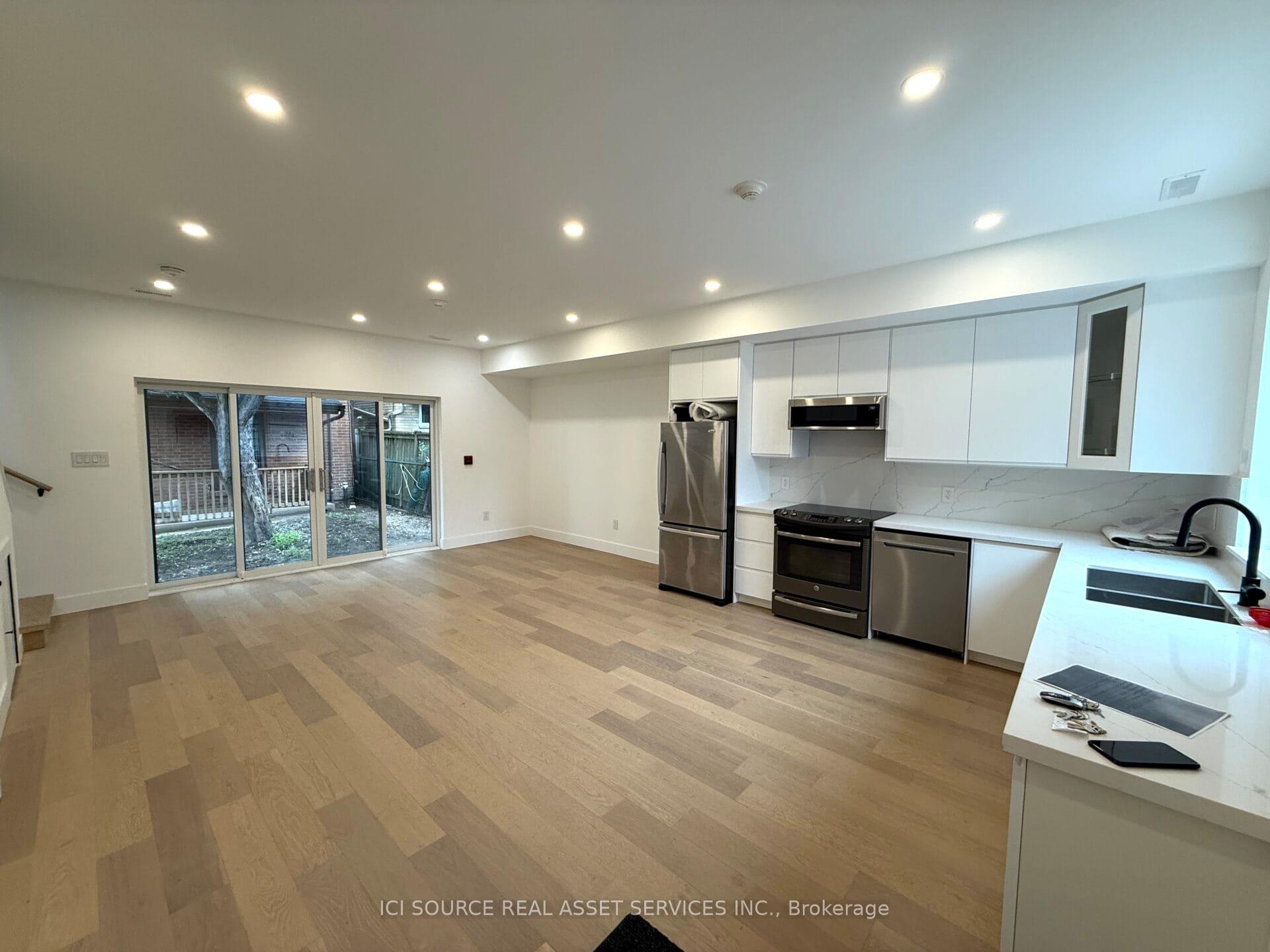 Photo 17 of Unit 4, 146 Brunswick Avenue, Toronto, University — HOMEH