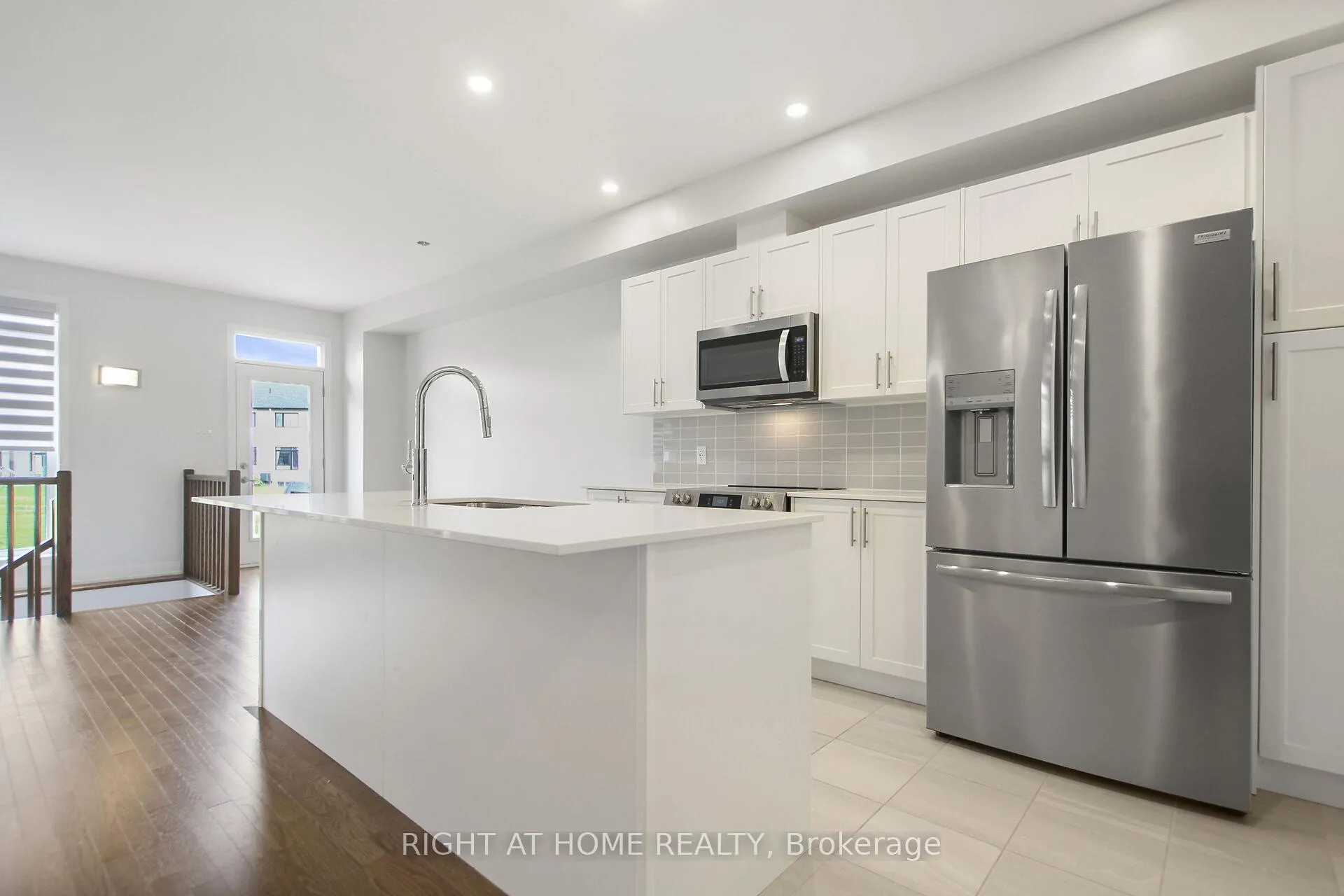 Photo 8 of 534 Corretto Place, Ottawa, Barrhaven - Heritage Park — HOMEH