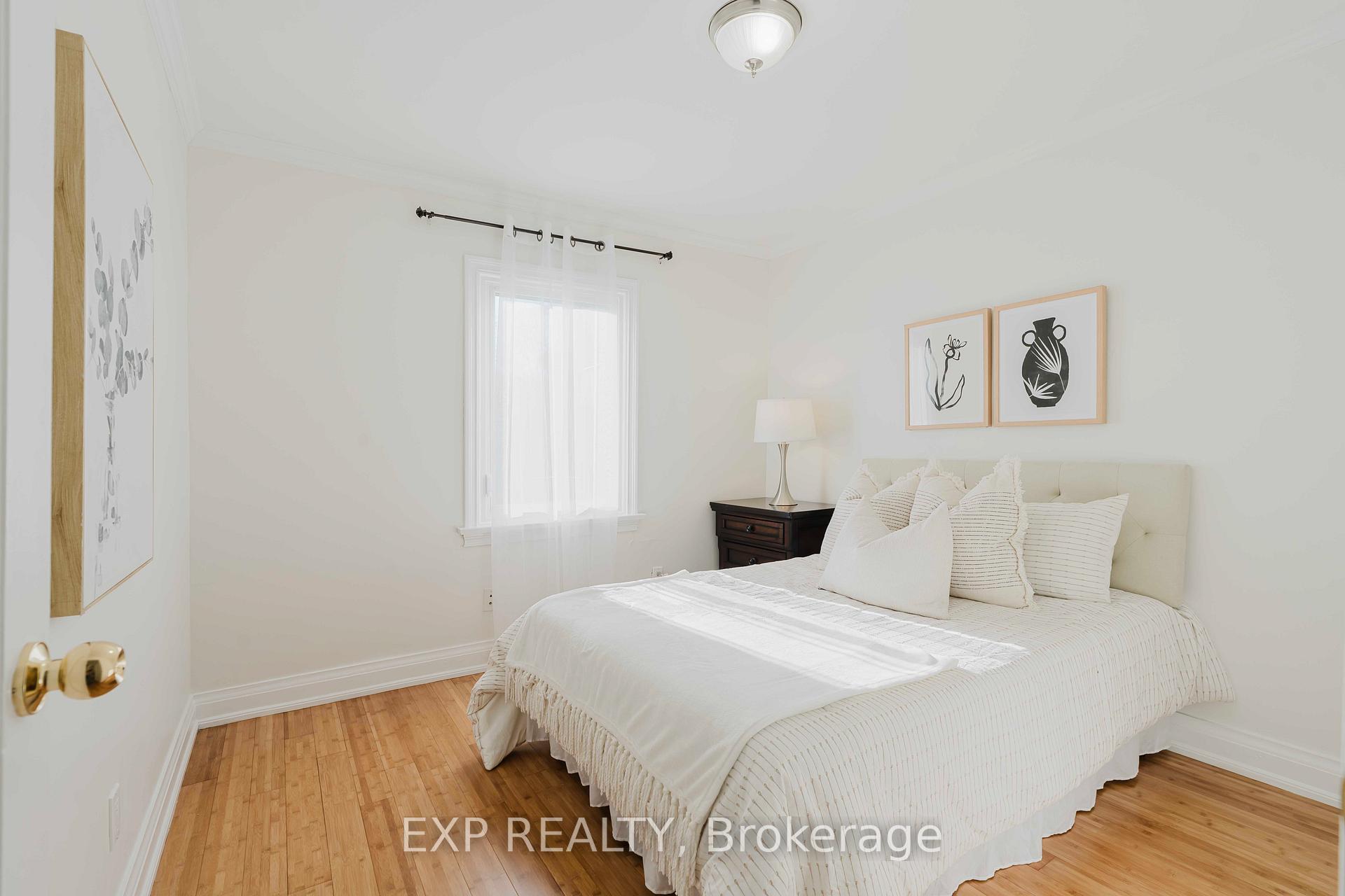 Photo 14 of 17 Camrose Crescent, Scarborough, Clairlea-Birchmount — HOMEH