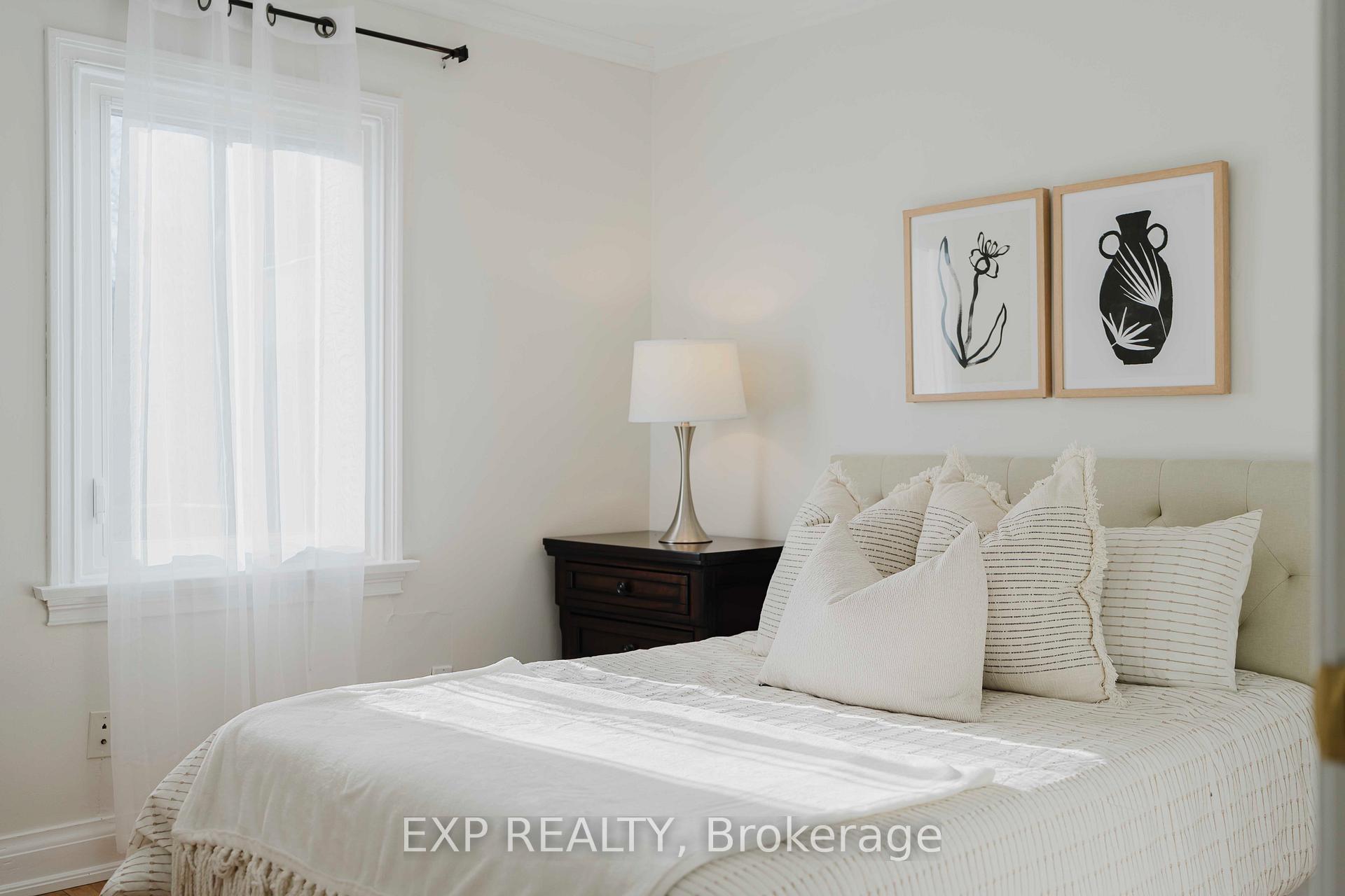 Photo 15 of 17 Camrose Crescent, Scarborough, Clairlea-Birchmount — HOMEH