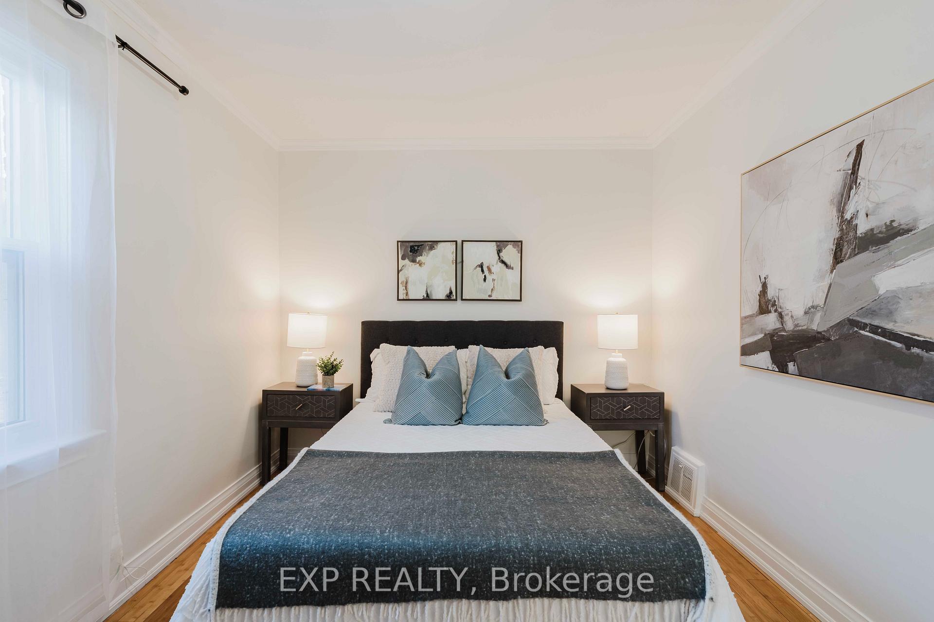 Photo 18 of 17 Camrose Crescent, Scarborough, Clairlea-Birchmount — HOMEH