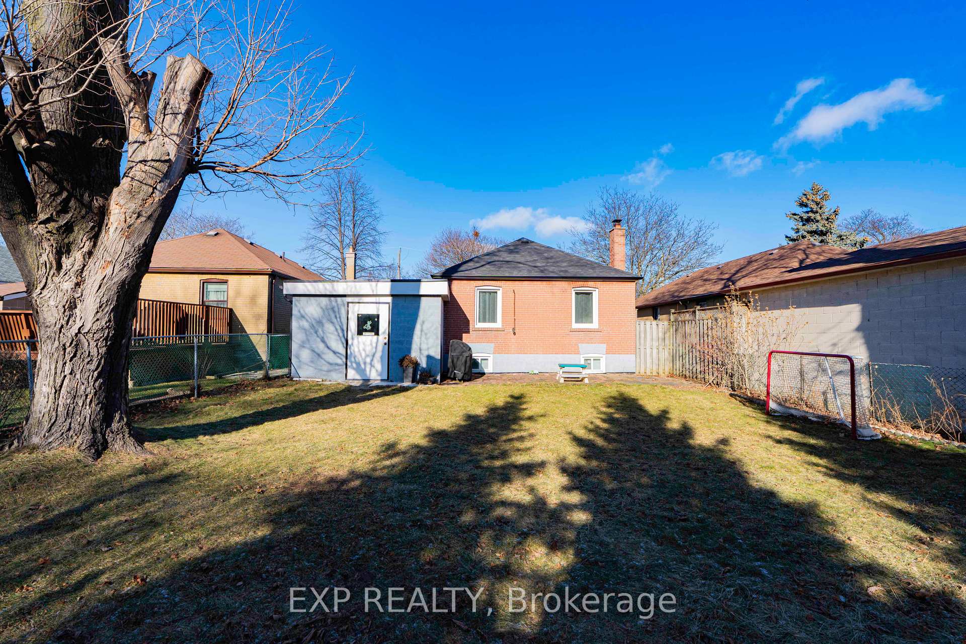 Photo 34 of 17 Camrose Crescent, Scarborough, Clairlea-Birchmount — HOMEH