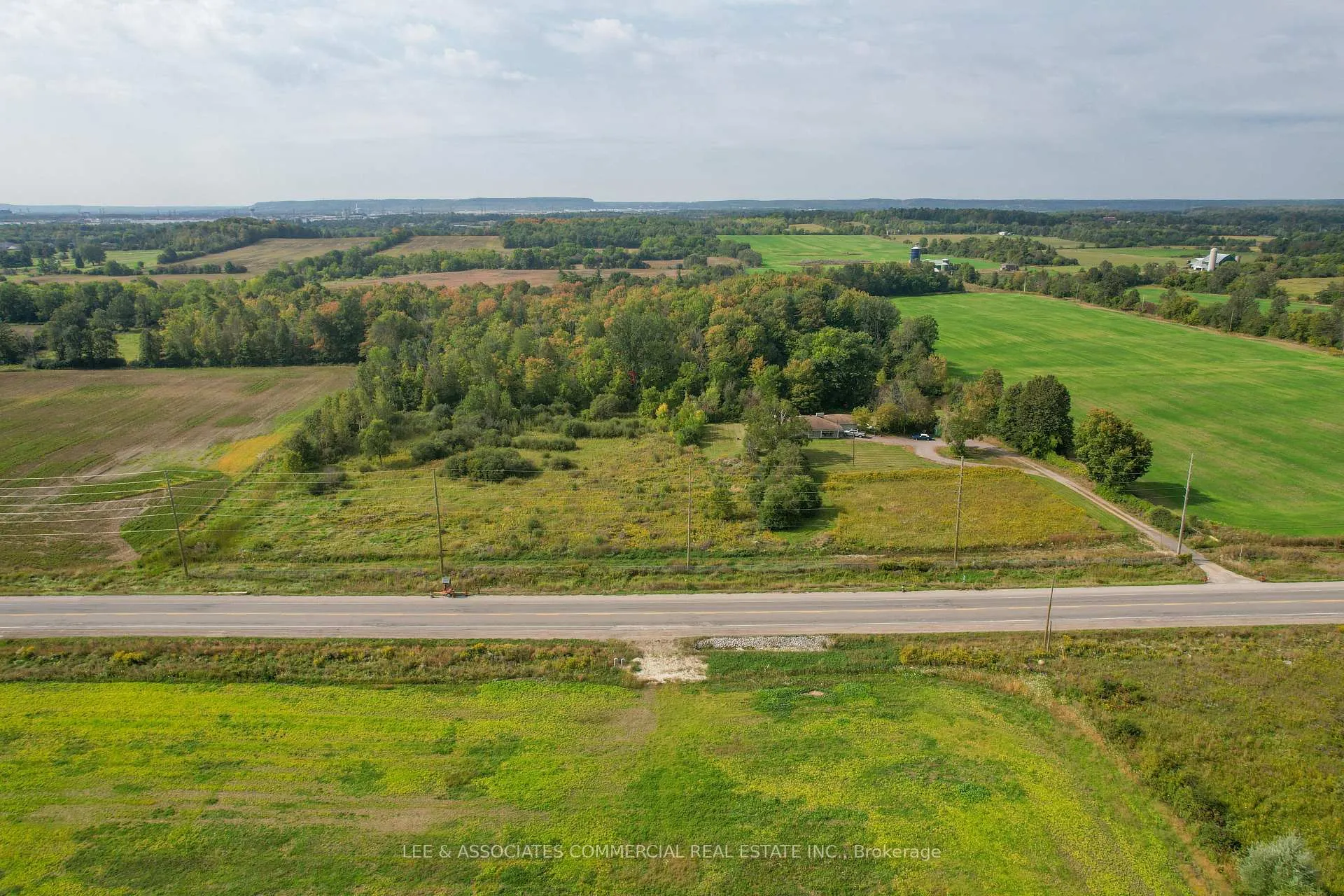 Photo 4 of 48 Culture Cres, Brampton, Fletcher's Creek Village — HOMEH