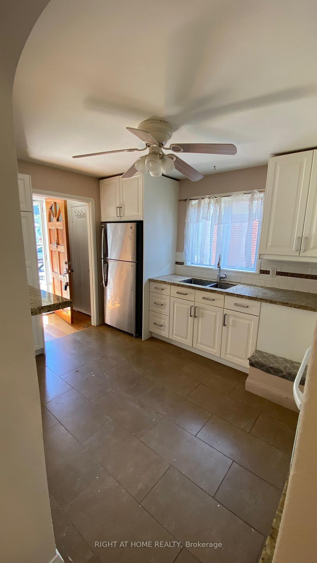 Photo 7 of 28 Medhurst Road, Toronto, Crescent Town — HOMEH