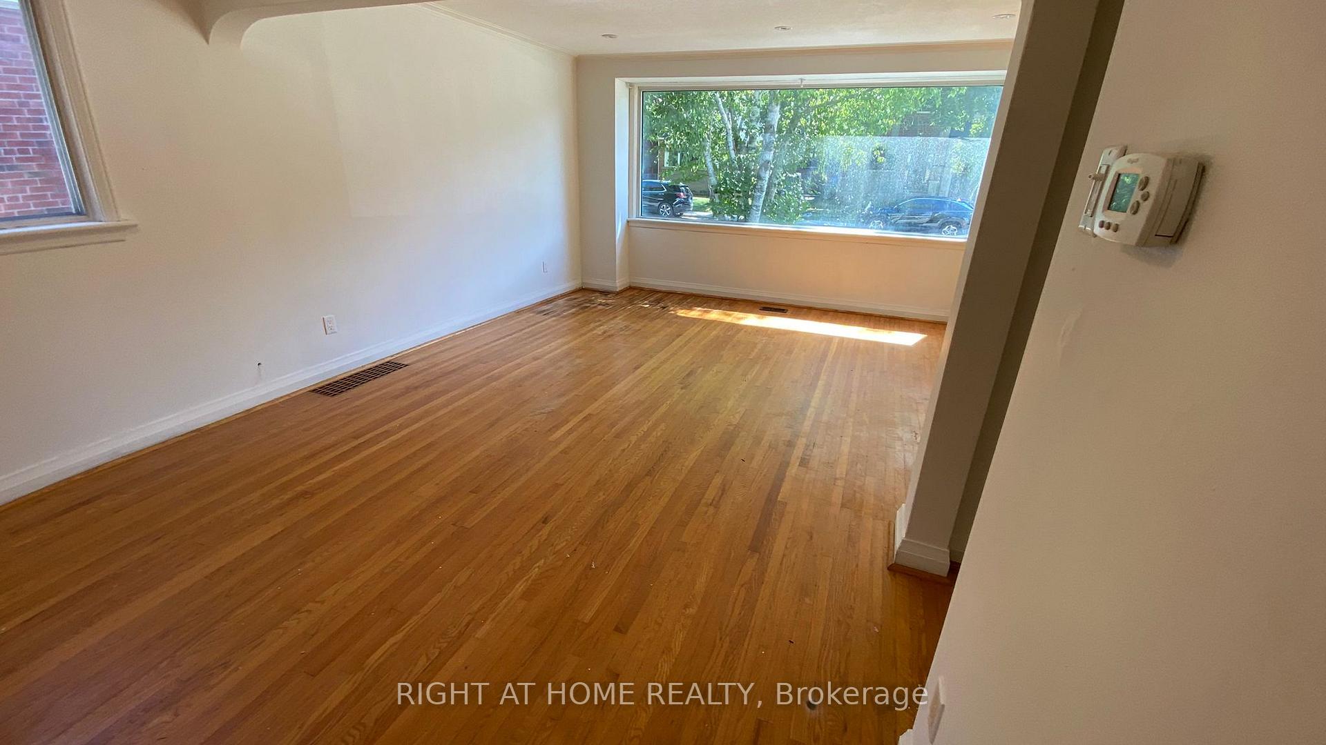 Photo 8 of 28 Medhurst Road, Toronto, Crescent Town — HOMEH