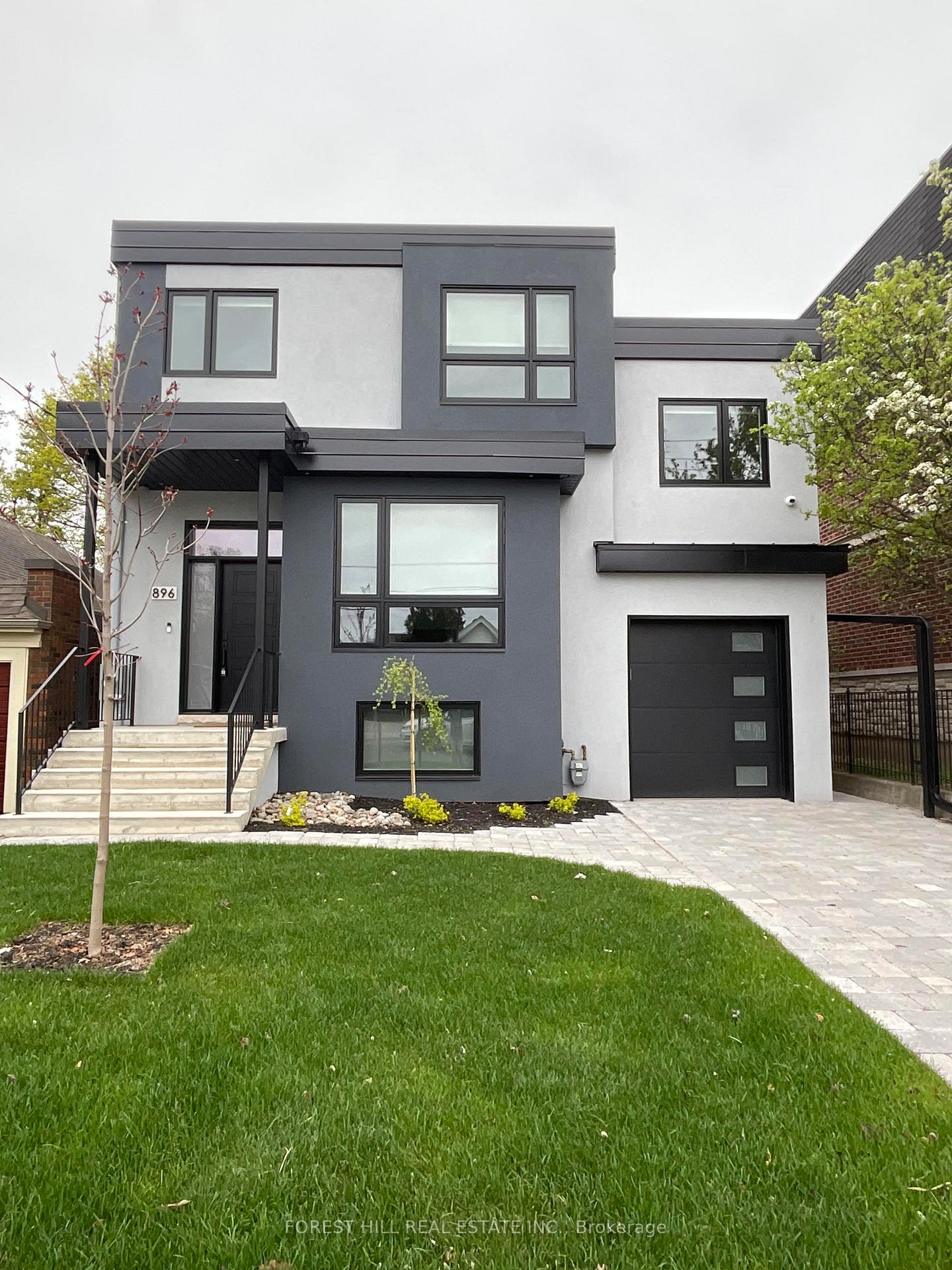 Photo 2 of 896 Coxwell Avenue, Toronto, Danforth Village-East York — HOMEH