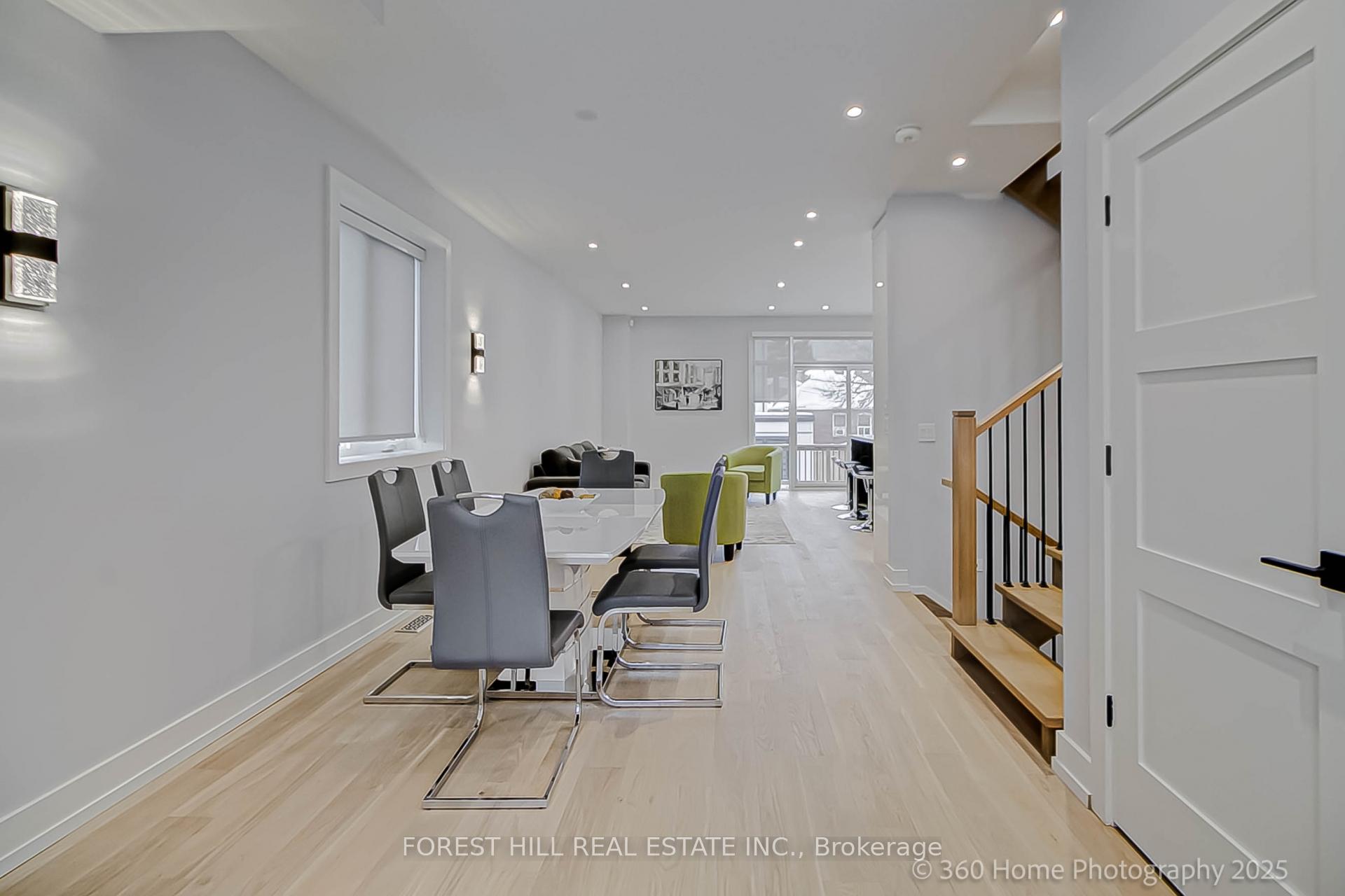 Photo 5 of 896 Coxwell Avenue, Toronto, Danforth Village-East York — HOMEH