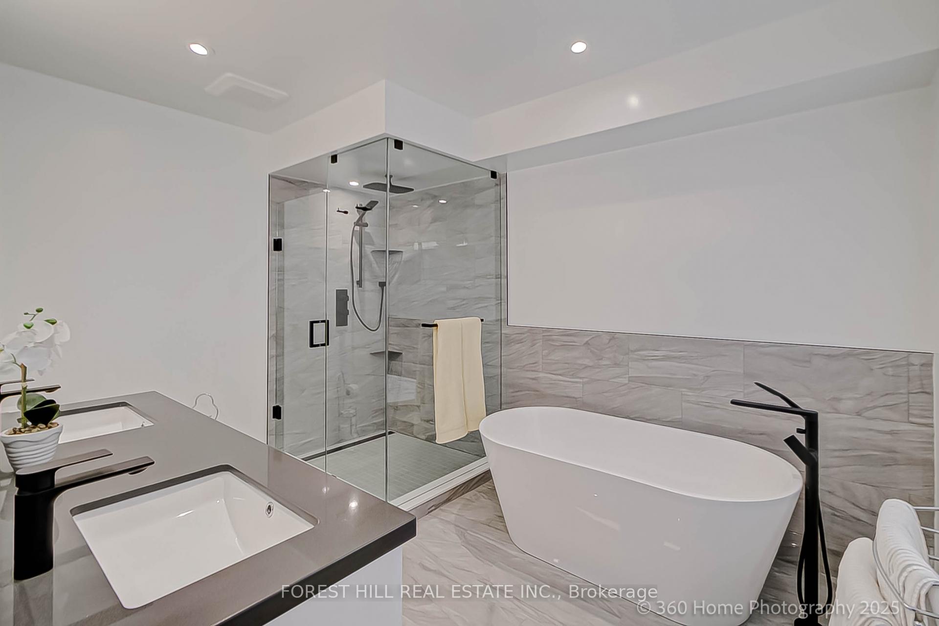 Photo 12 of 896 Coxwell Avenue, Toronto, Danforth Village-East York — HOMEH